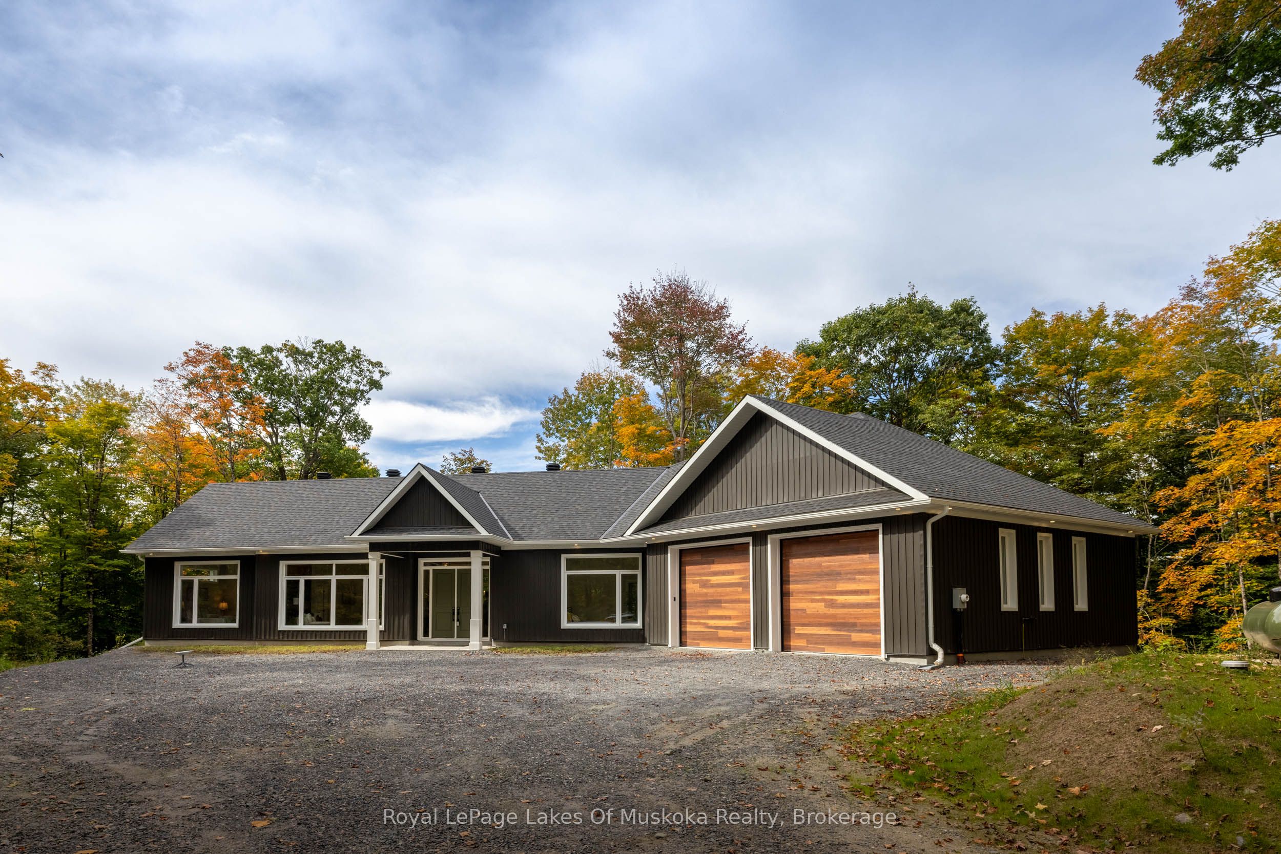 5 Flicker Lane Property Photo 1