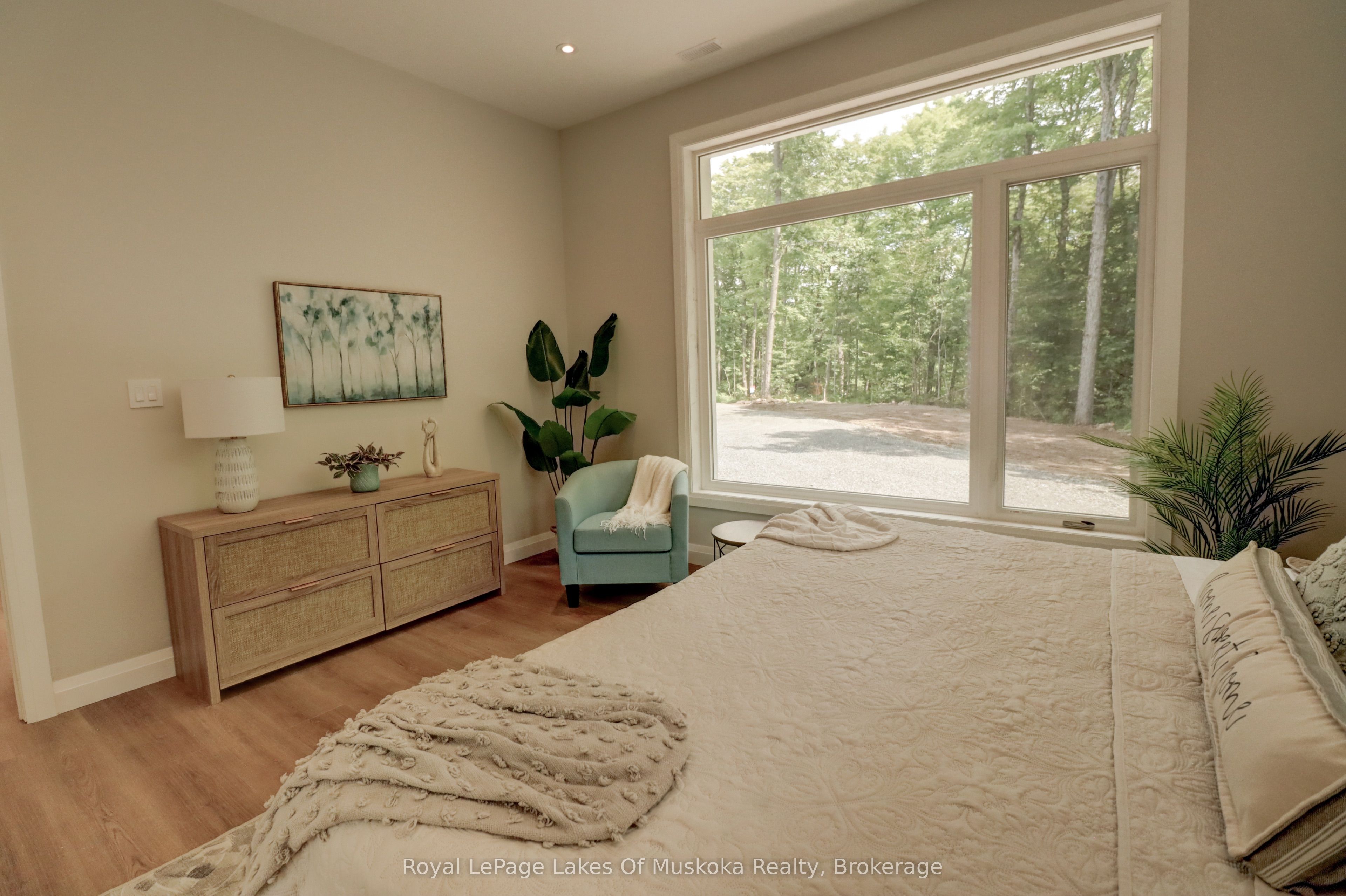 5 Flicker Lane Property Photo 20