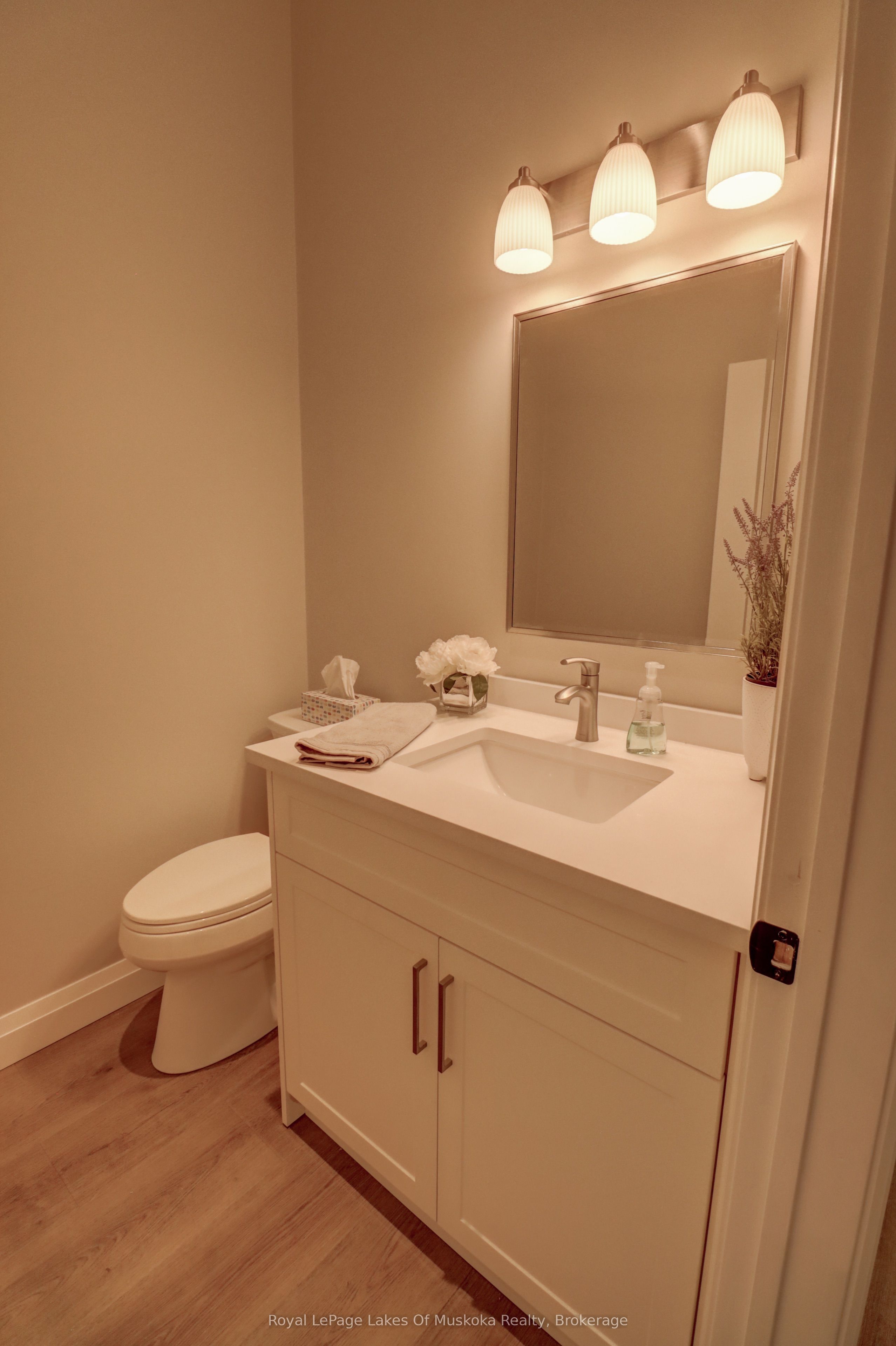 5 Flicker Lane Property Photo 27