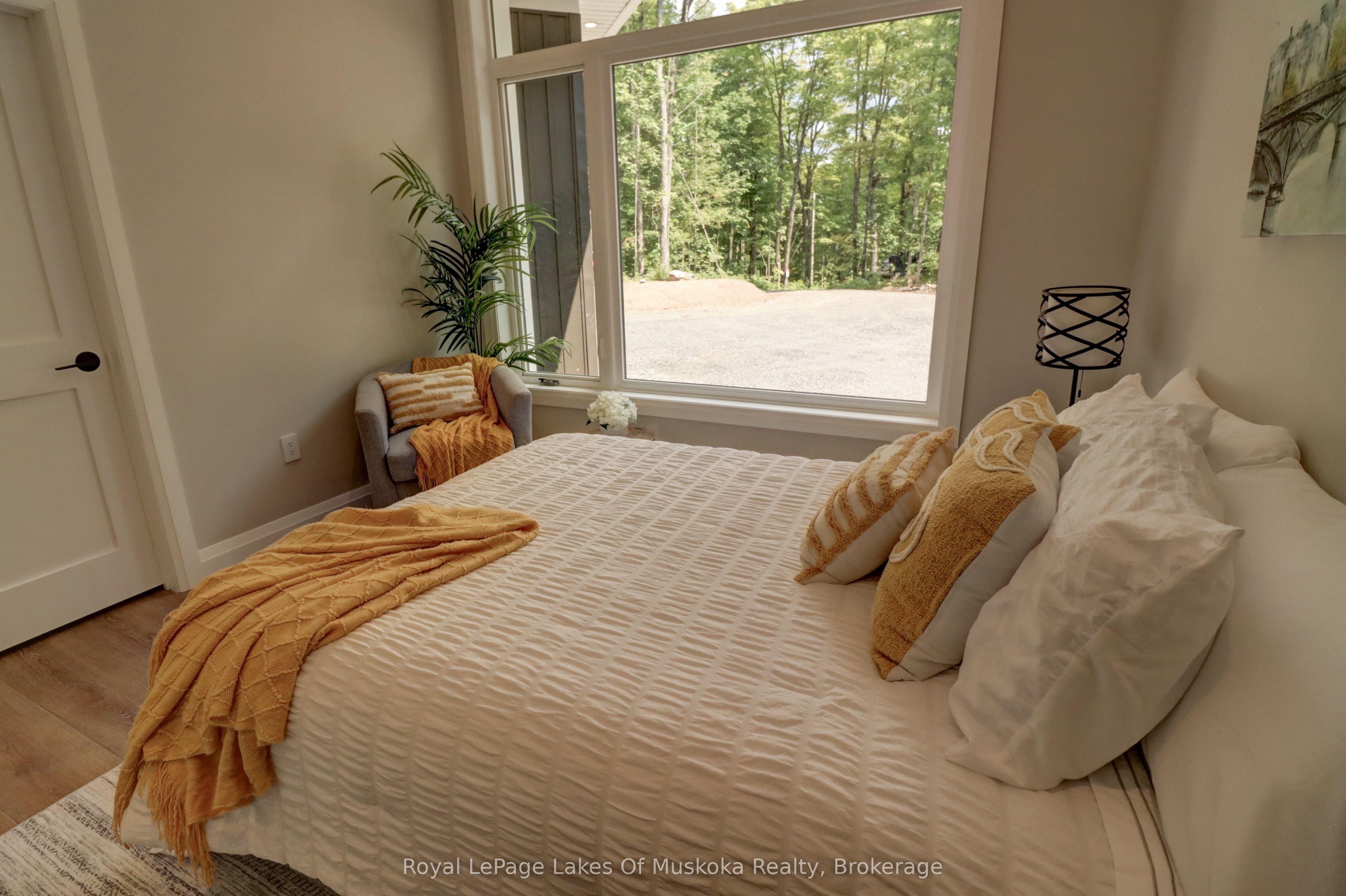 5 Flicker Lane Property Photo 31