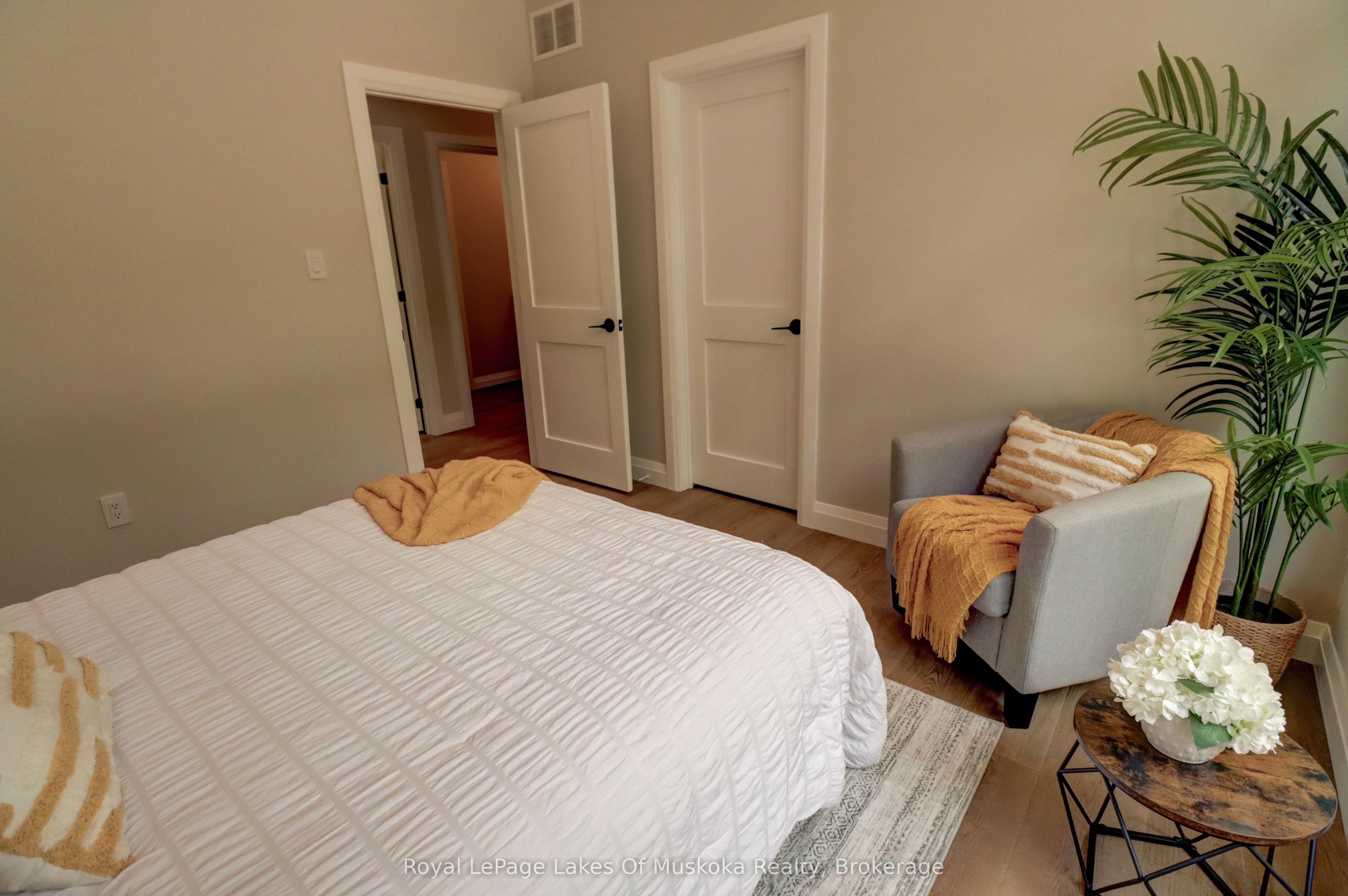 5 Flicker Lane Property Photo 34