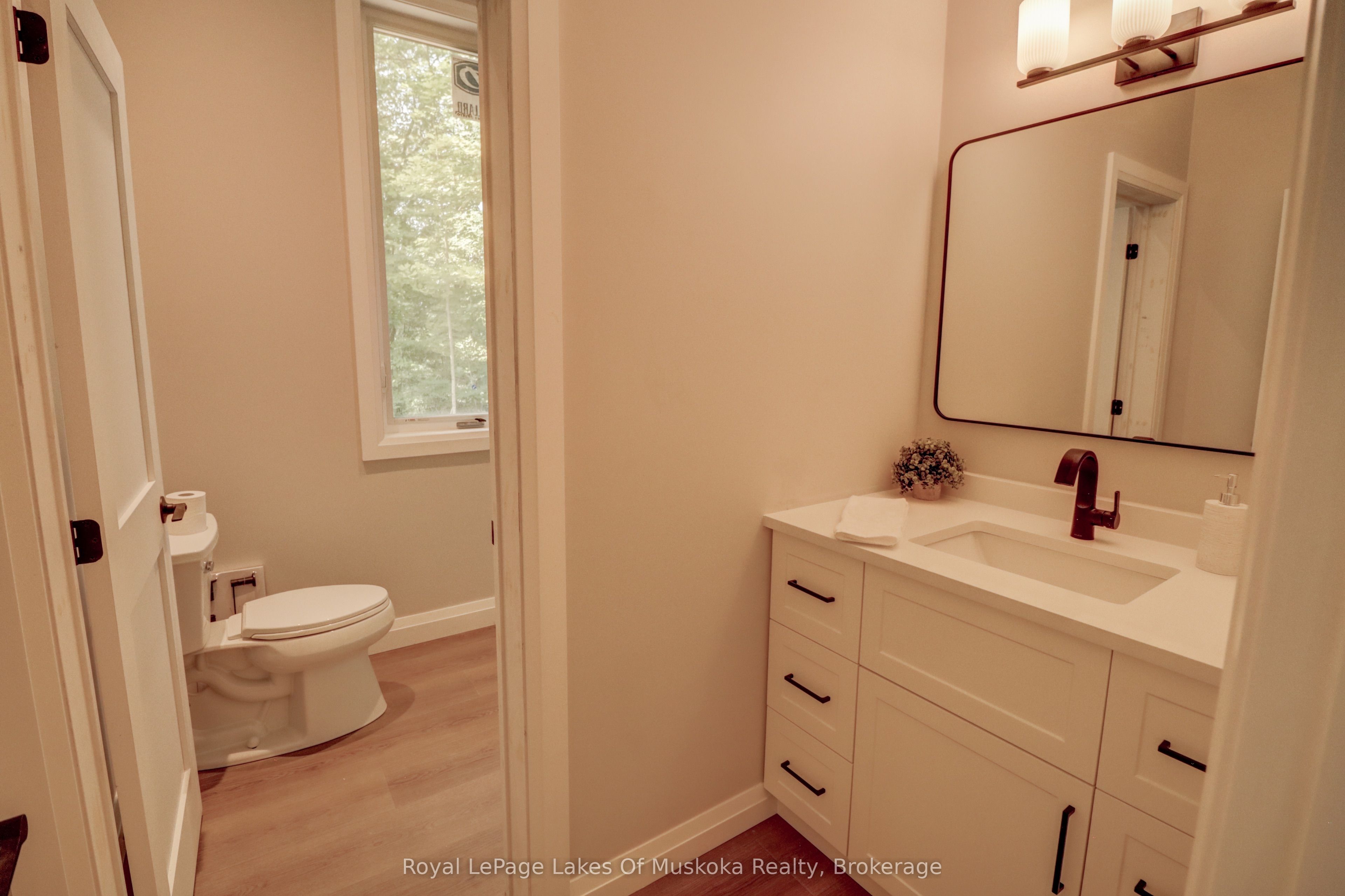 5 Flicker Lane Property Photo 35