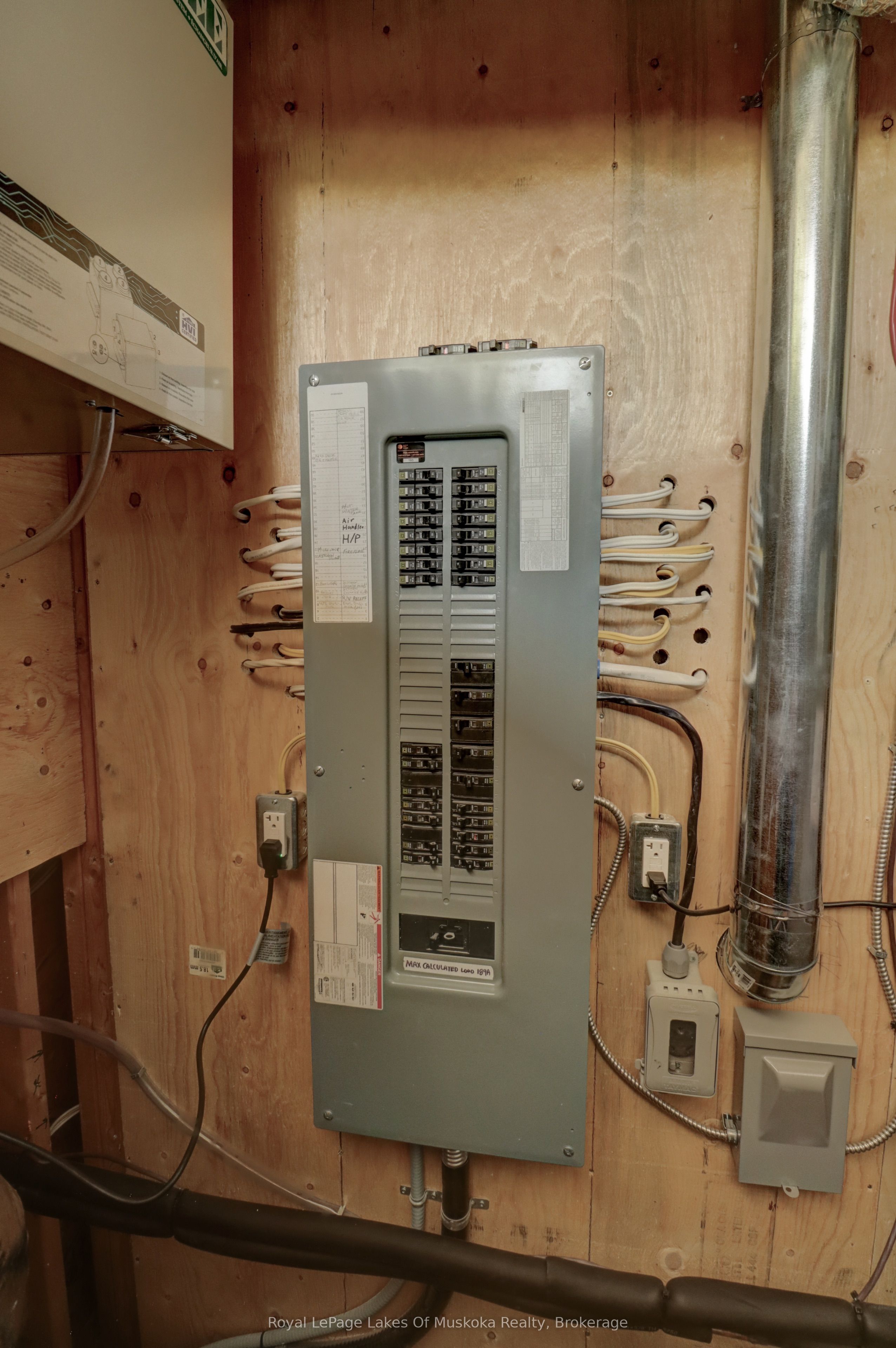 5 Flicker Lane Property Photo 44