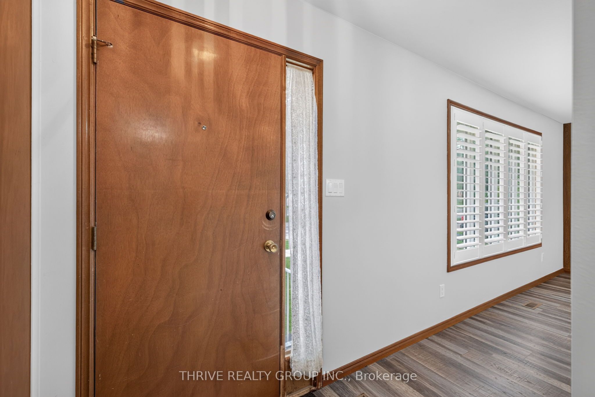 1121 Gatewood Road Property Photo 6