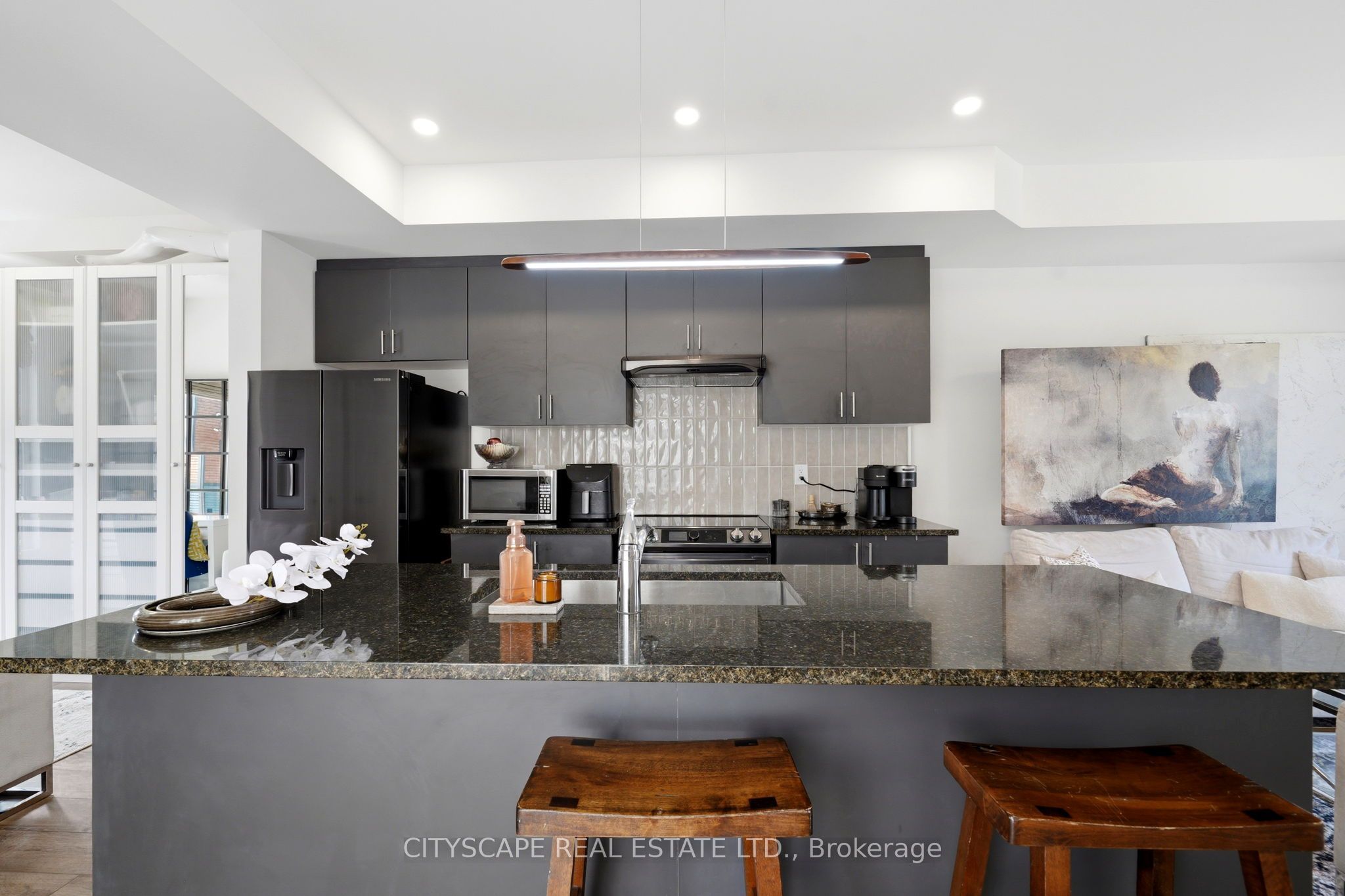2 Willow Street 28 Property Photo 13