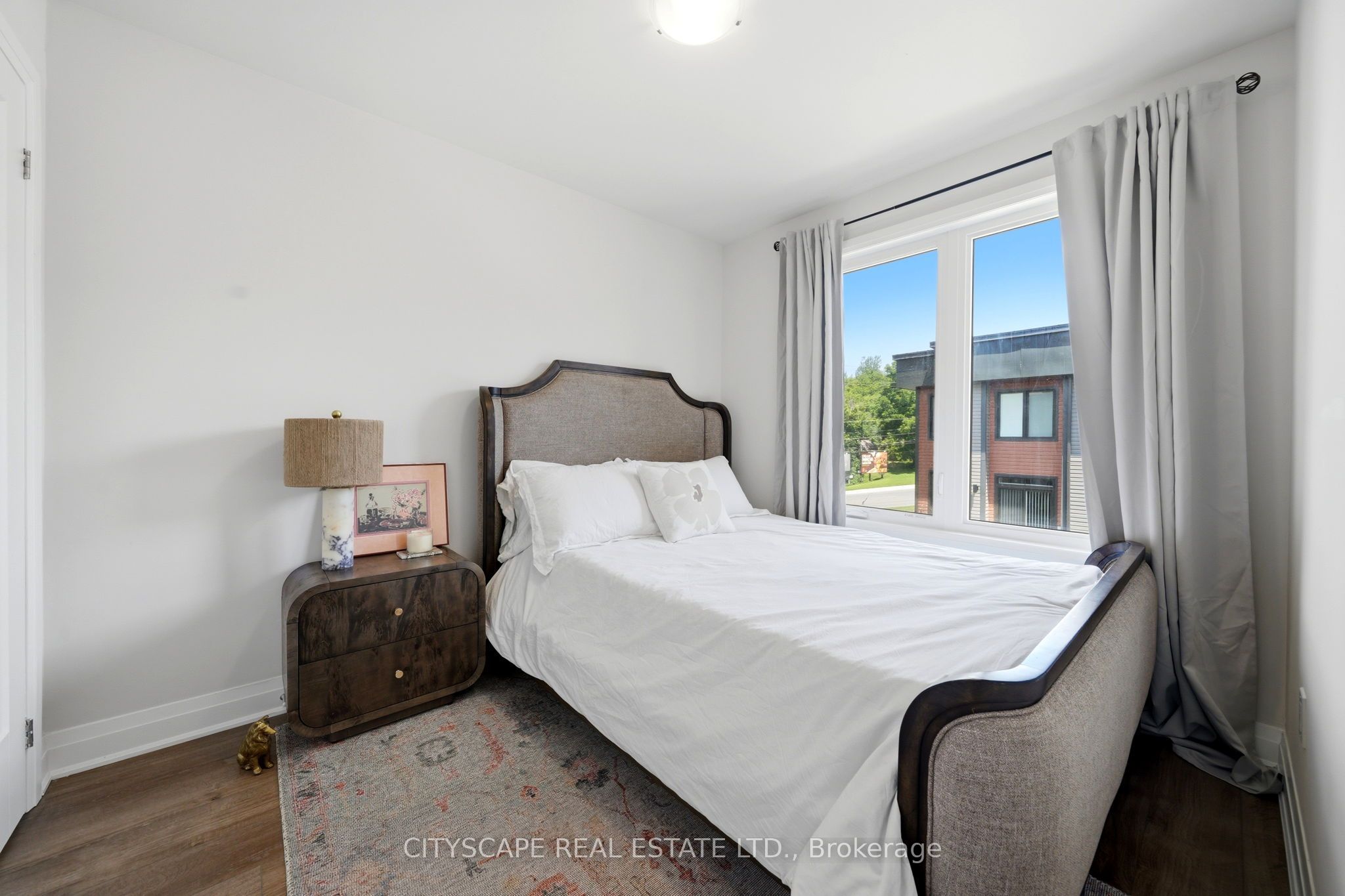 2 Willow Street 28 Property Photo 27