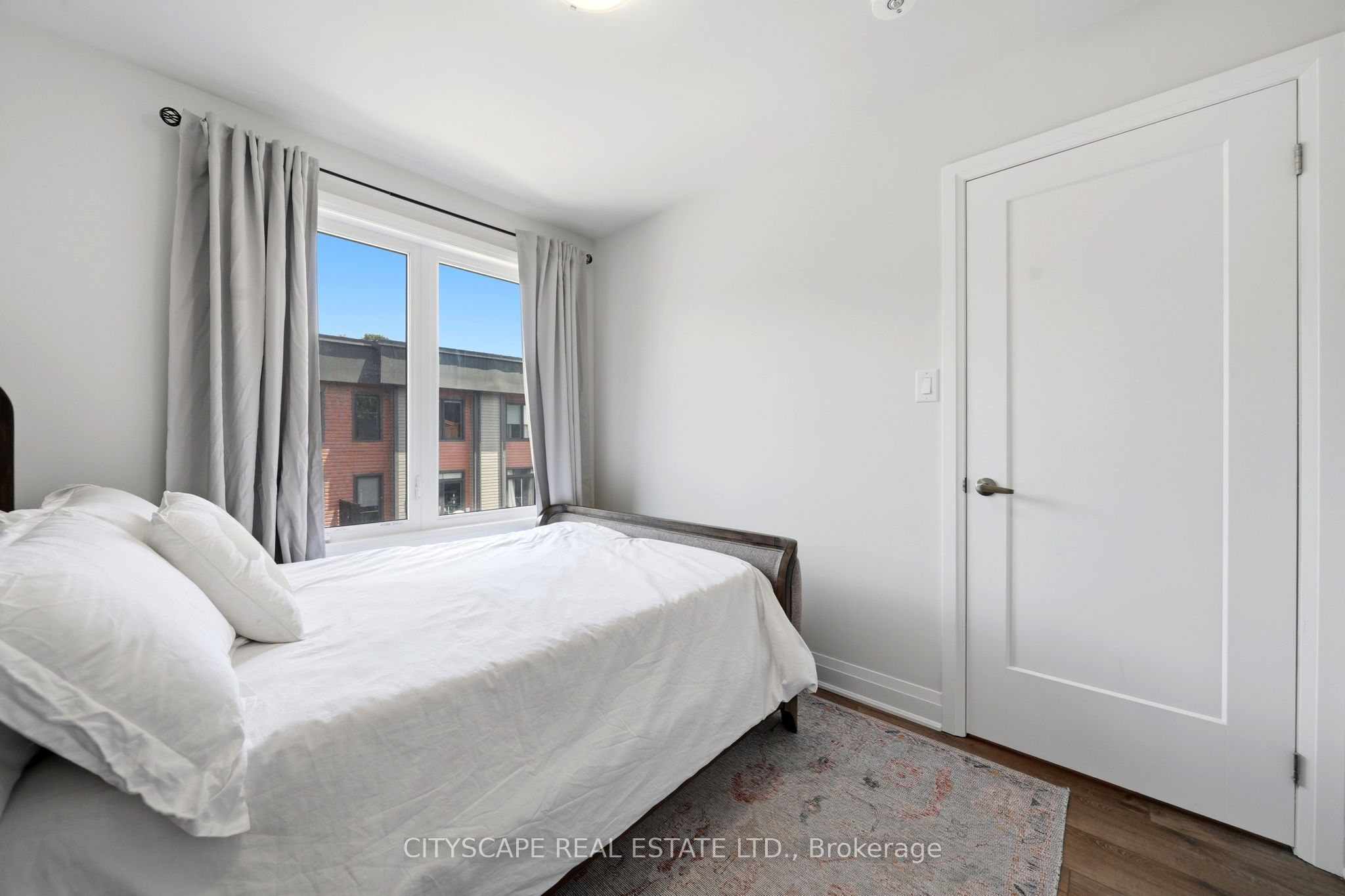 2 Willow Street 28 Property Photo 29