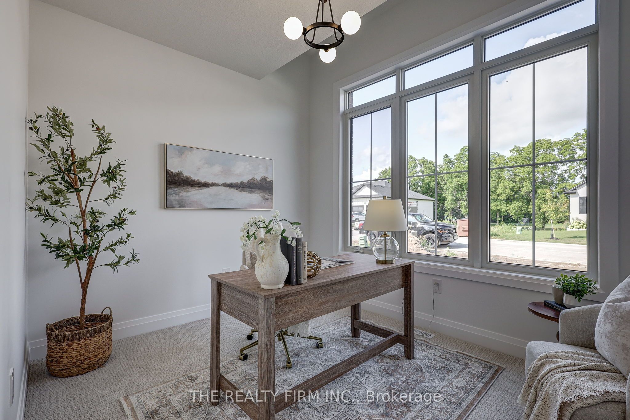 79 Royal Crescent Property Photo 8