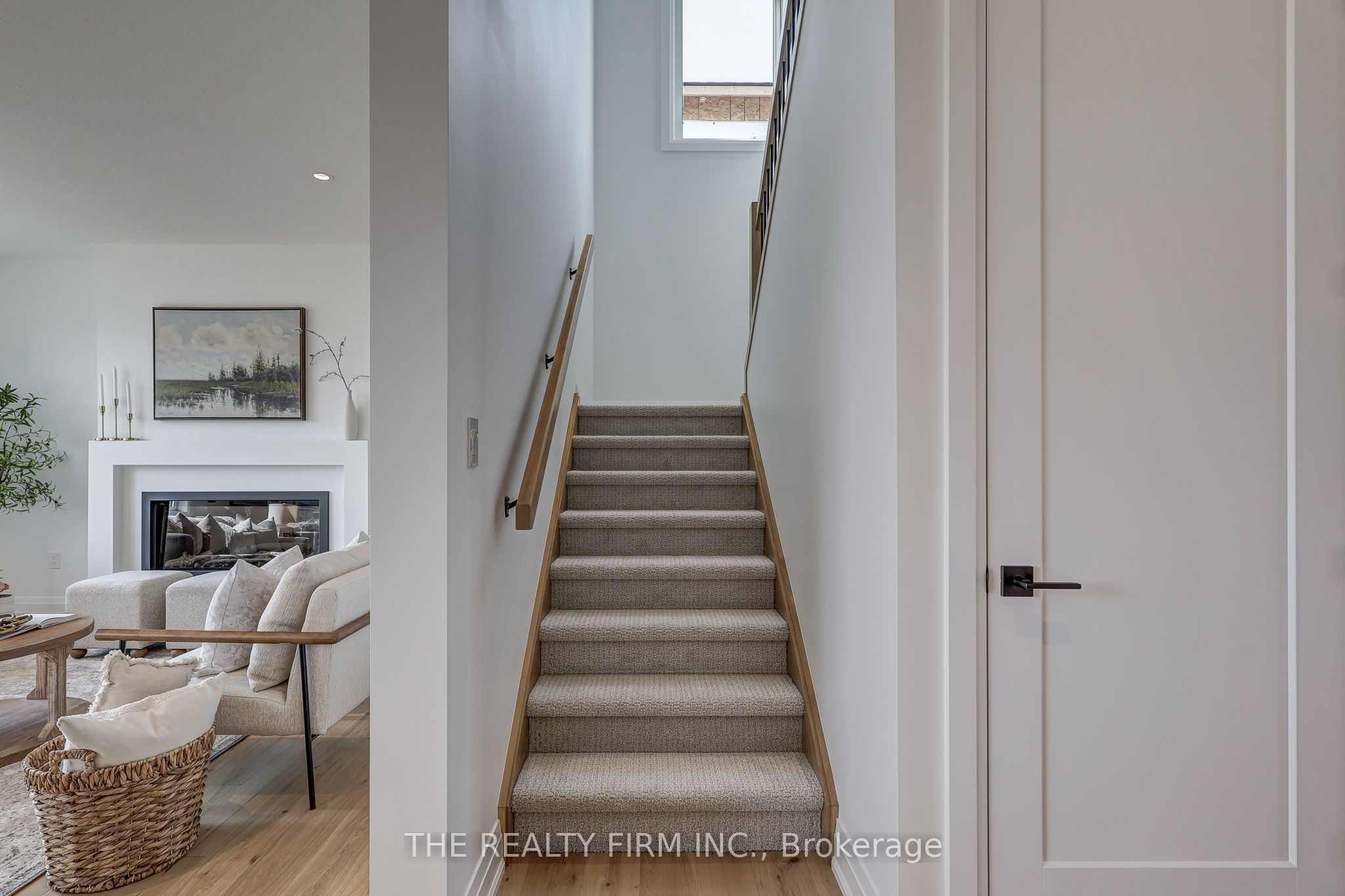 79 Royal Crescent Property Photo 11