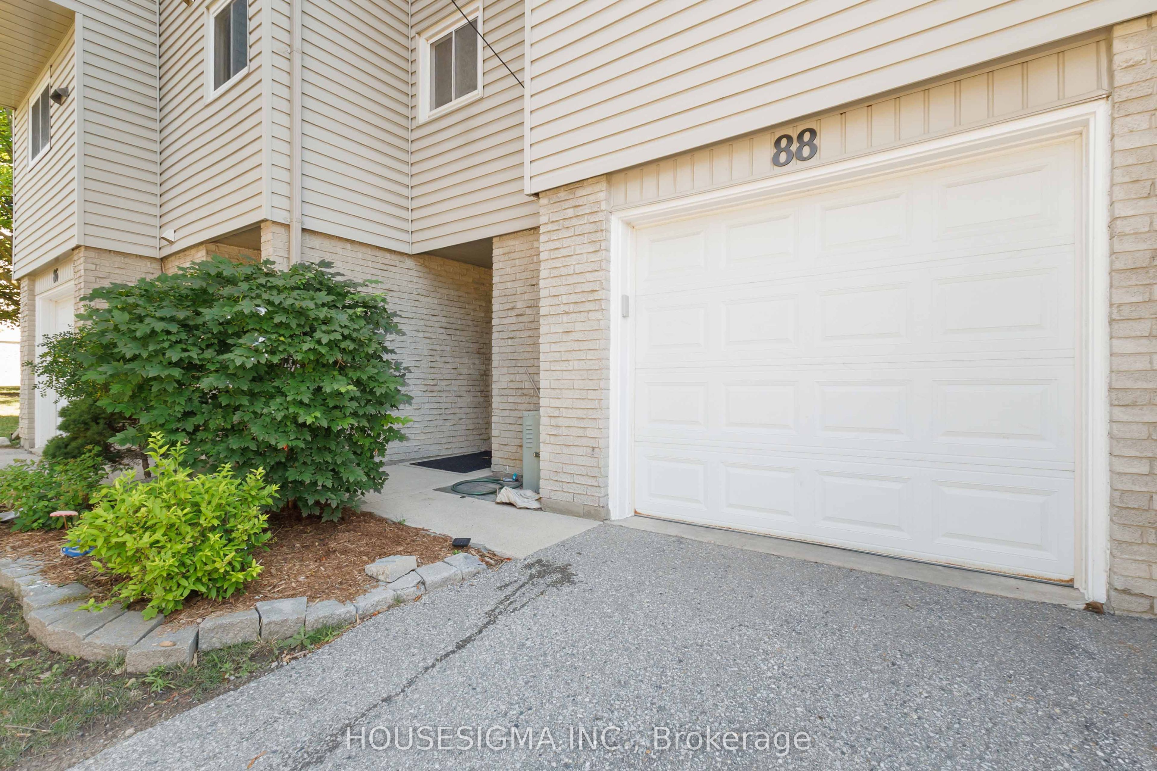 159 Sandringham Crescent 88 Property Photo 4