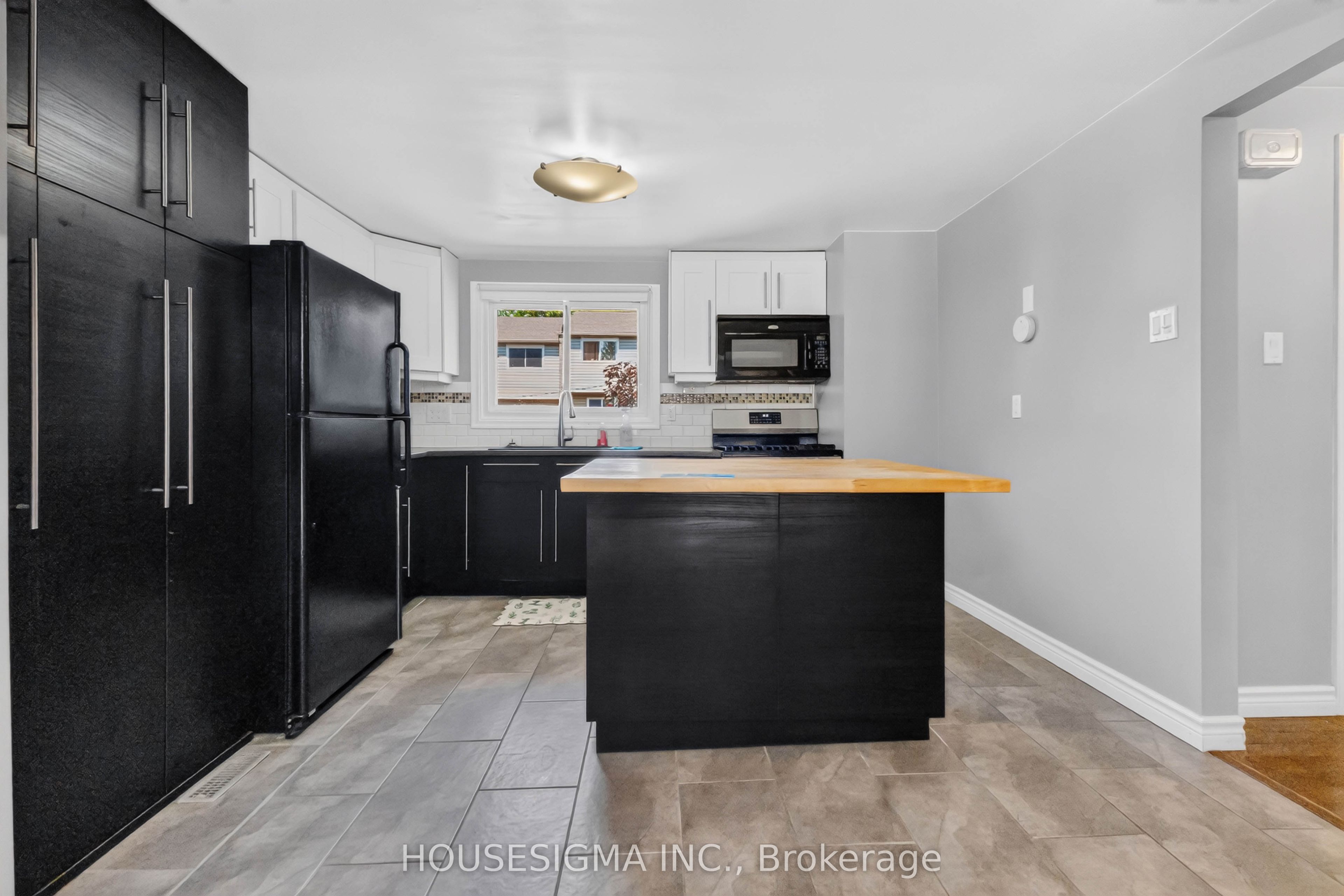 159 Sandringham Crescent 88 Property Photo 15