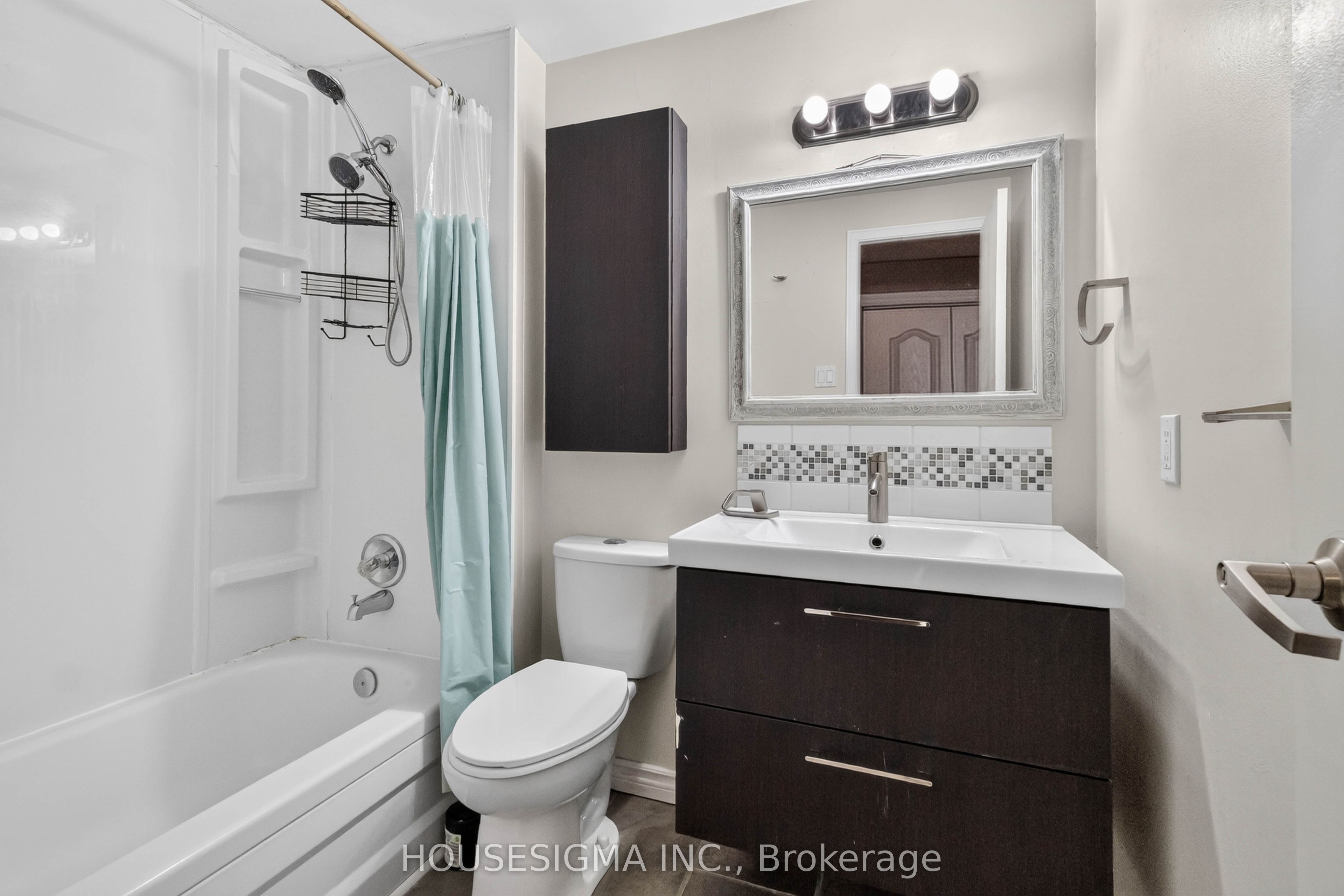 159 Sandringham Crescent 88 Property Photo 18