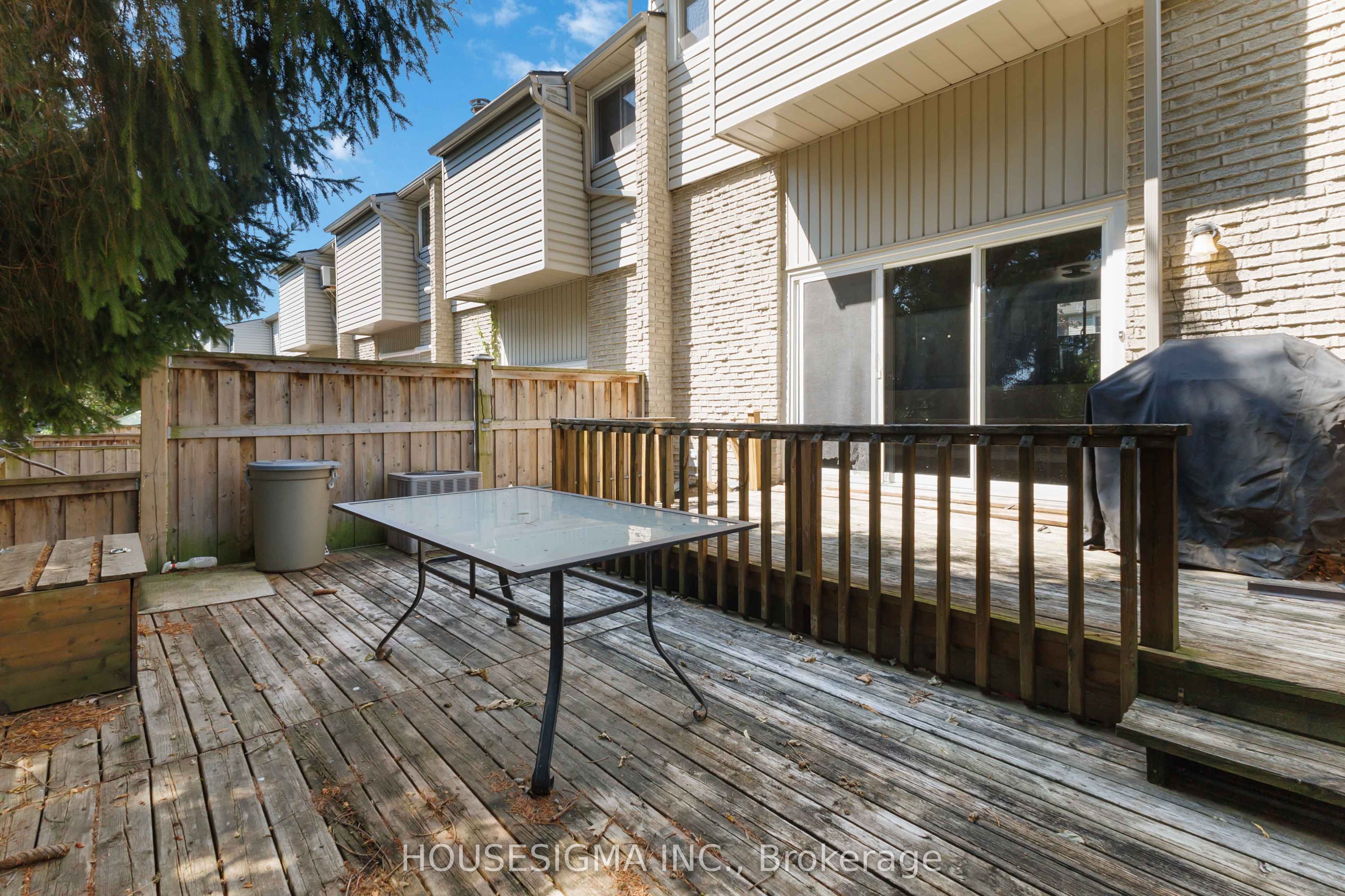 159 Sandringham Crescent 88 Property Photo 25