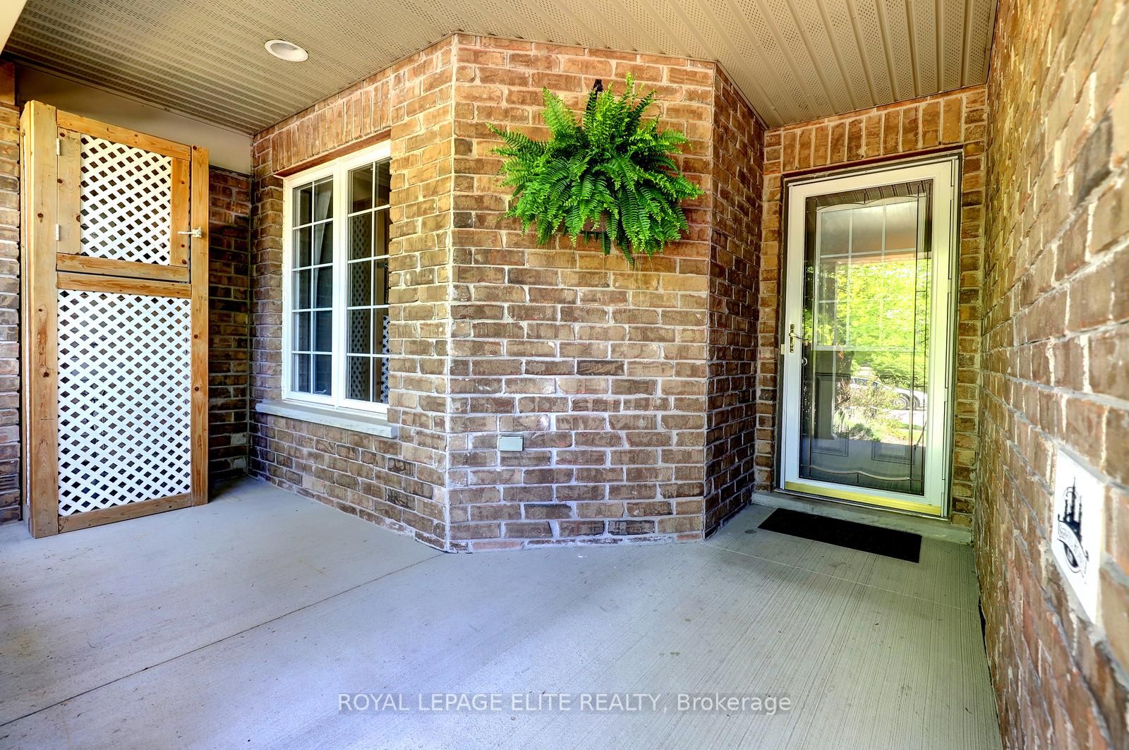 118 Lynch Circle Property Photo 3