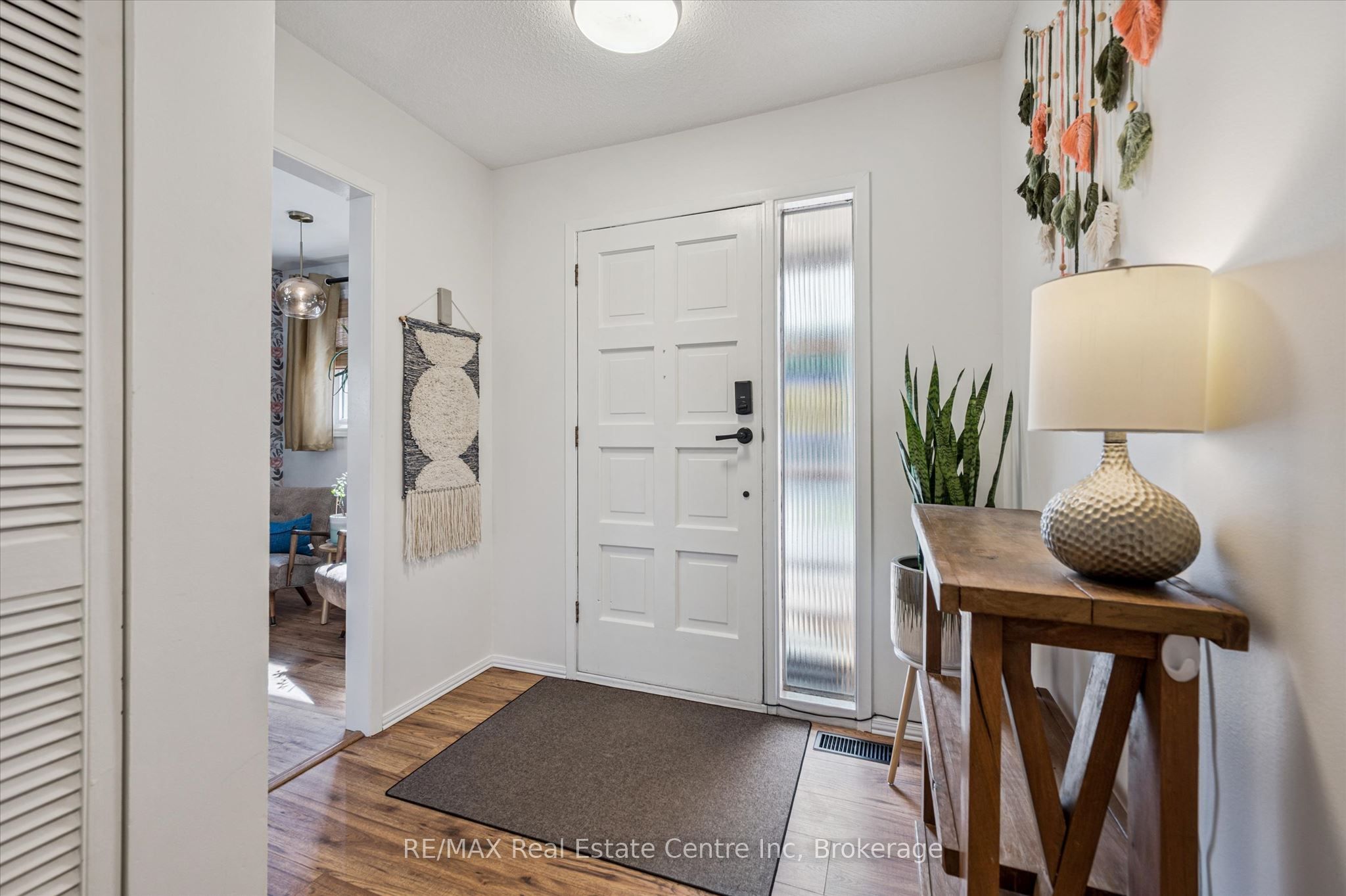 289 Garafraxa Street E Property Photo 4