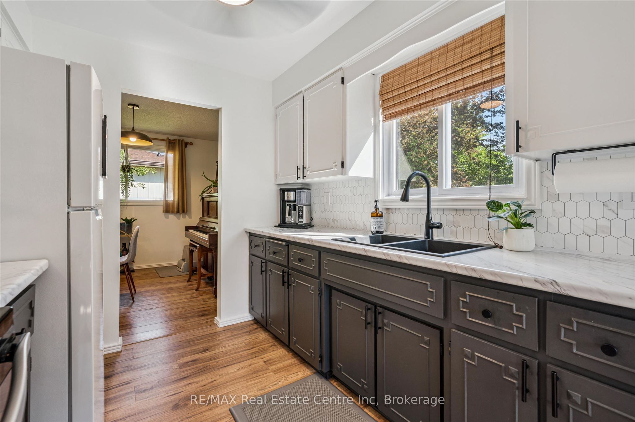 289 Garafraxa Street E Property Photo 8