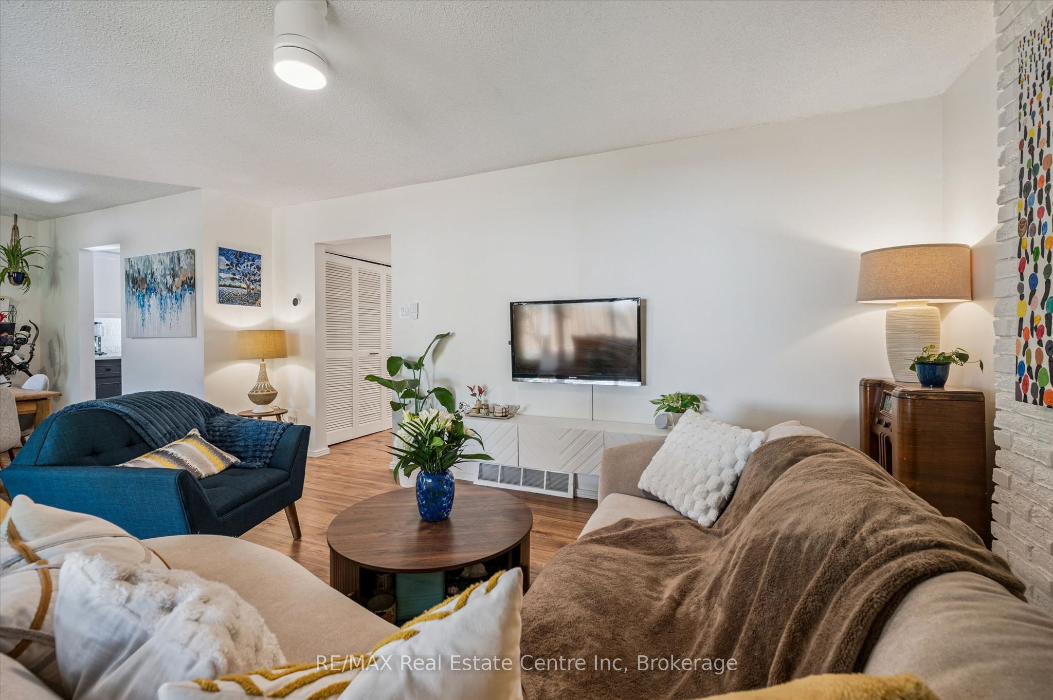 289 Garafraxa Street E Property Photo 17