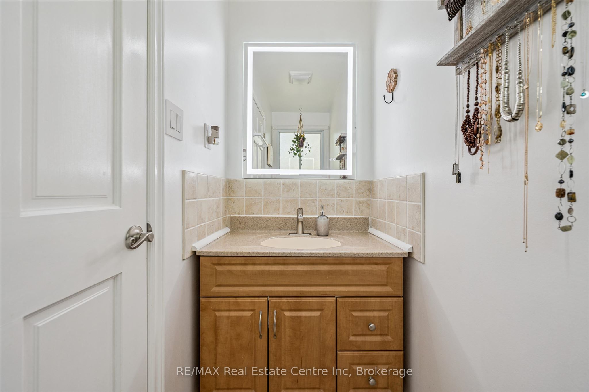 289 Garafraxa Street E Property Photo 27