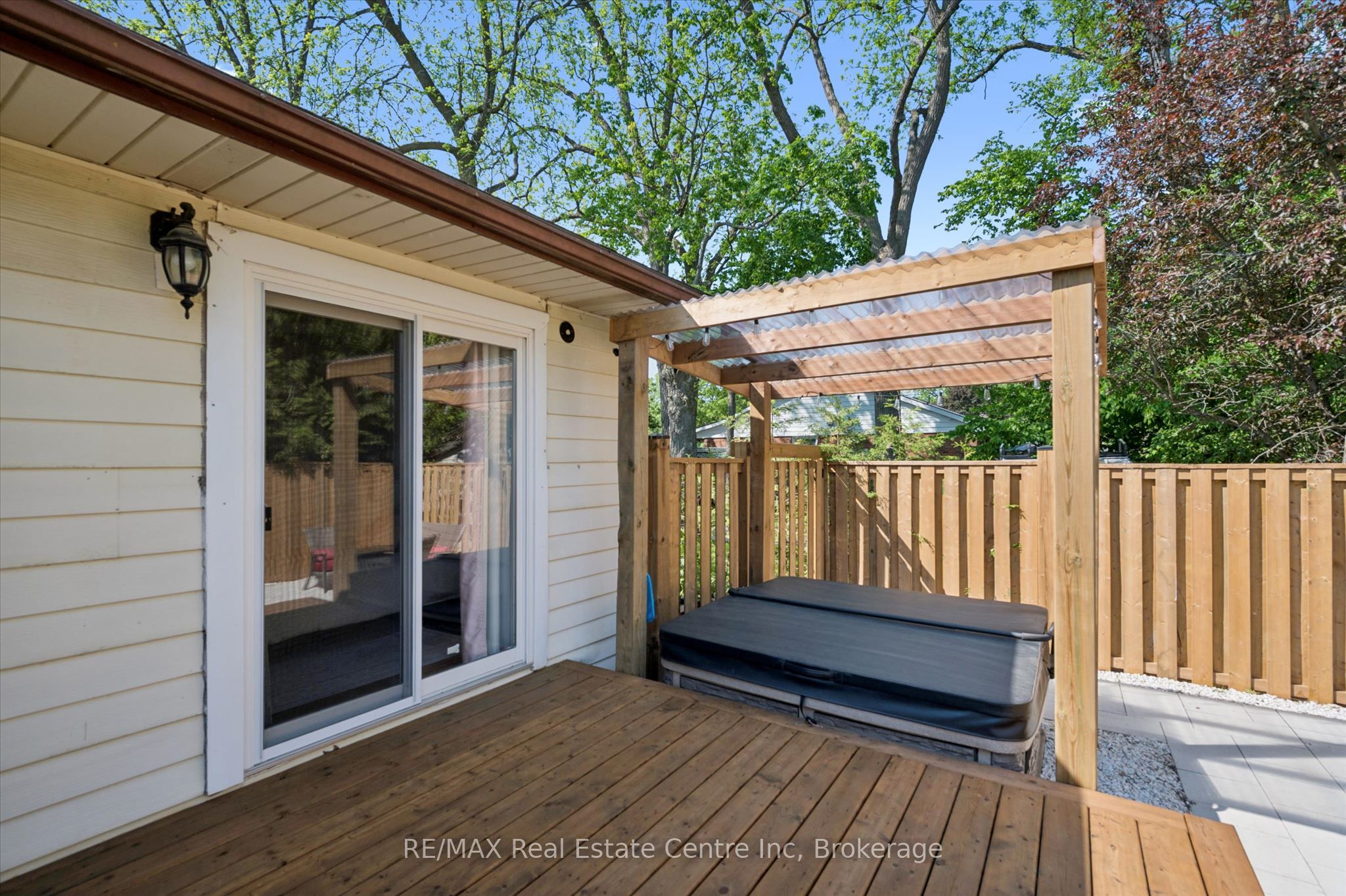 289 Garafraxa Street E Property Photo 35