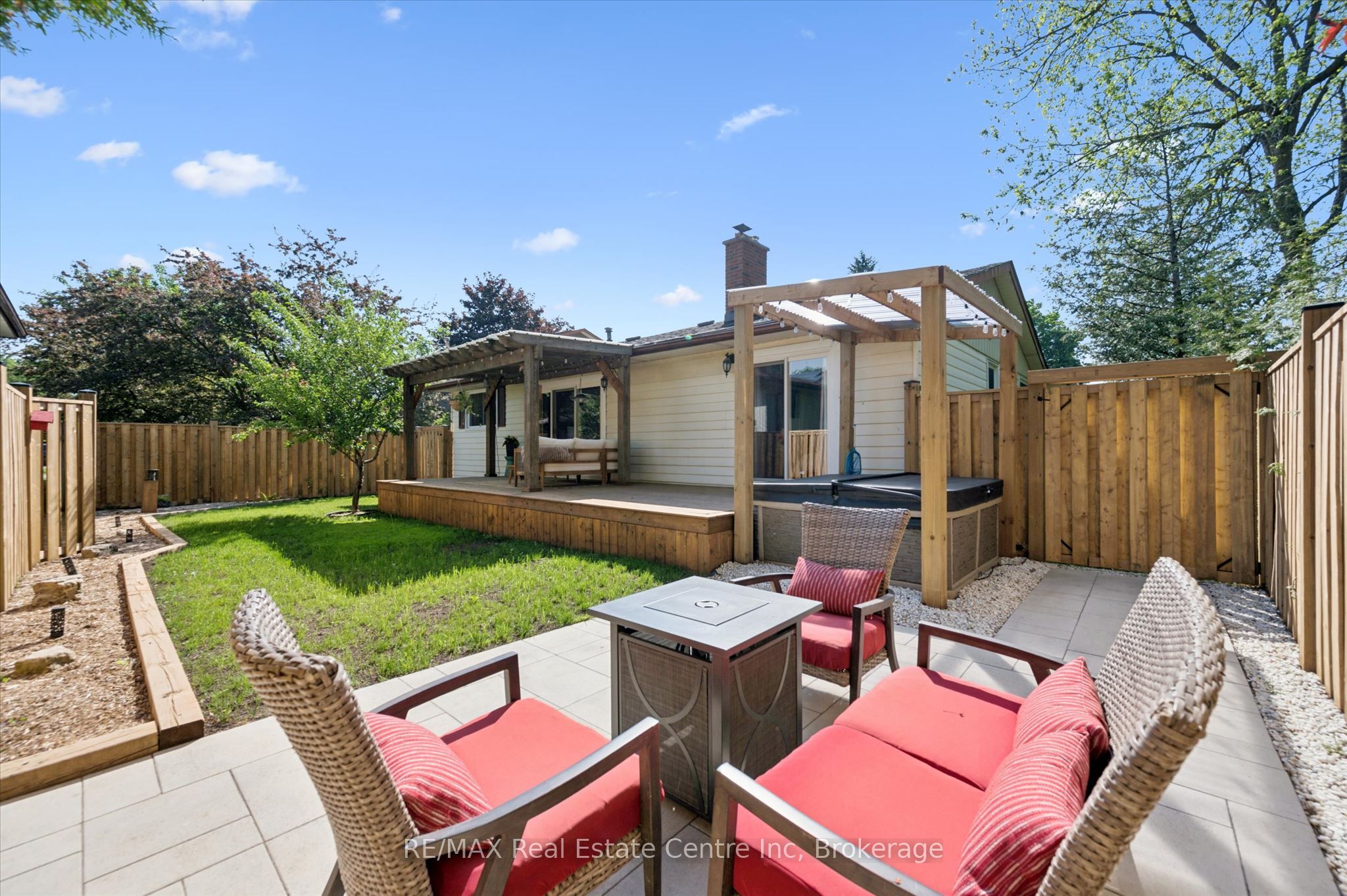 289 Garafraxa Street E Property Photo 36