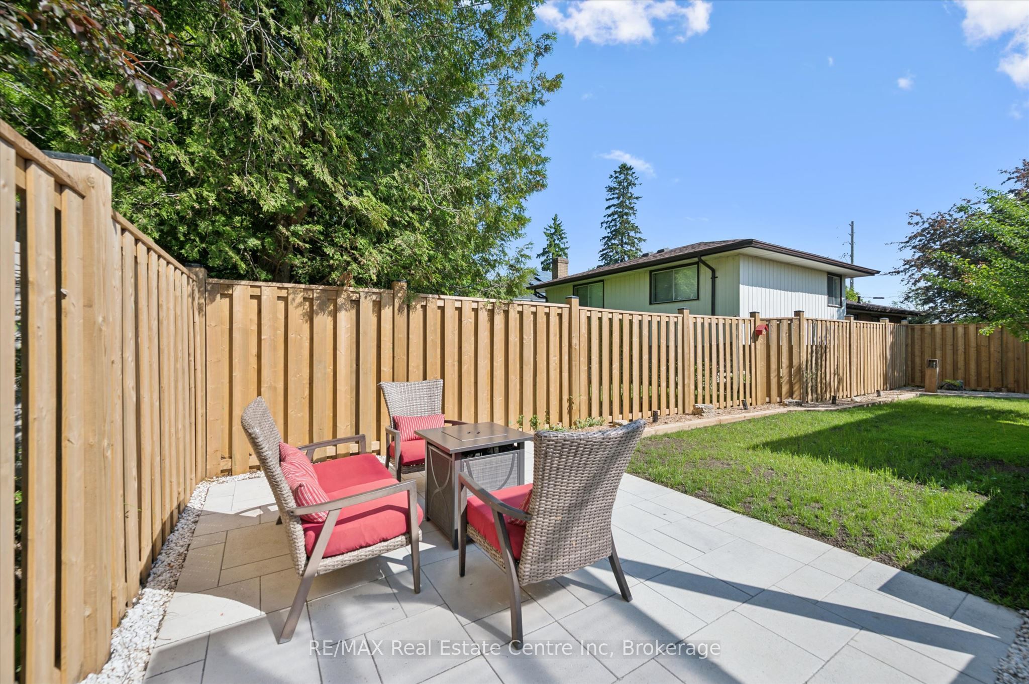 289 Garafraxa Street E Property Photo 37