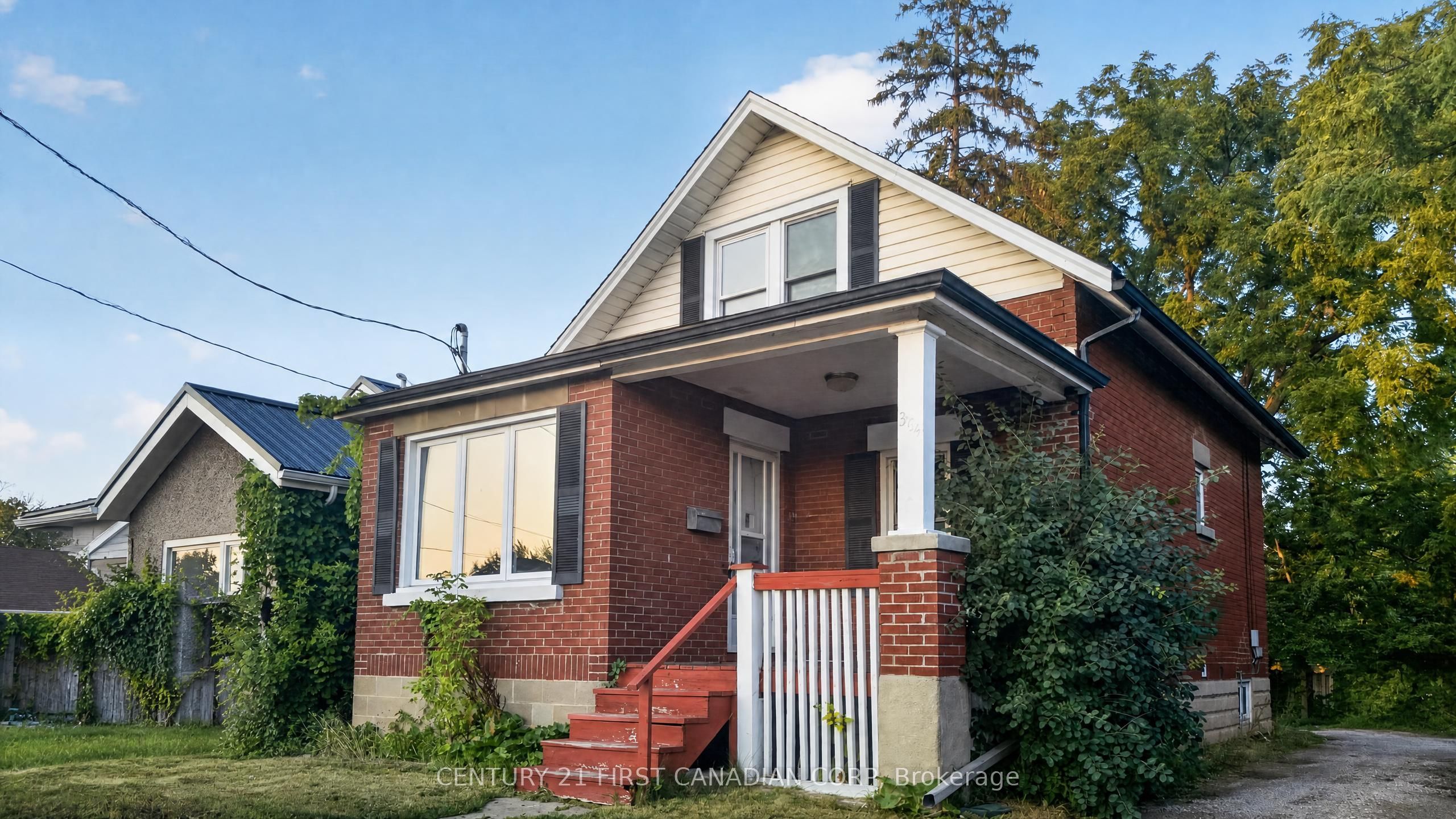 384 Wharncliffe Road S Property Photo 1