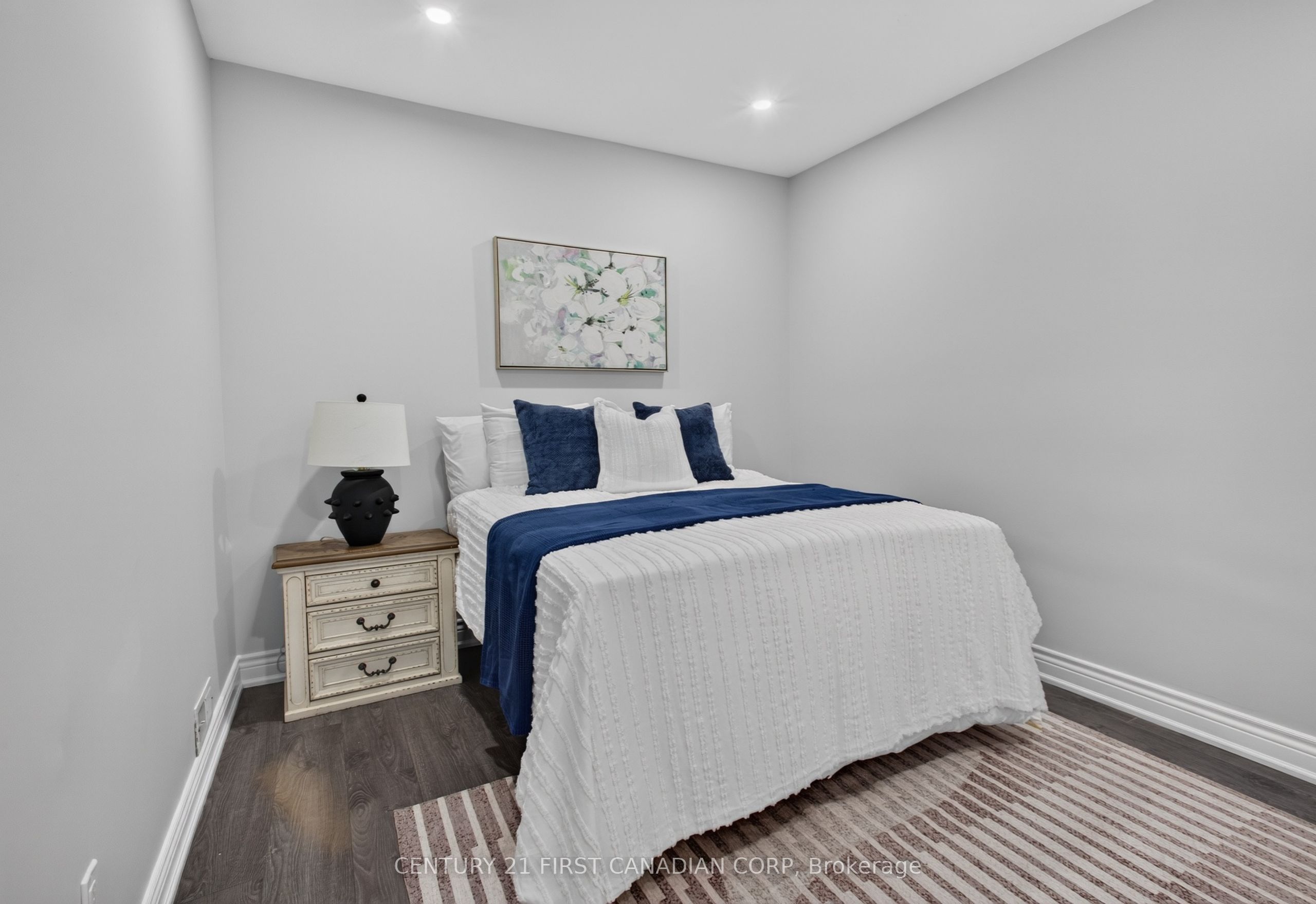384 Wharncliffe Road S Property Photo 20