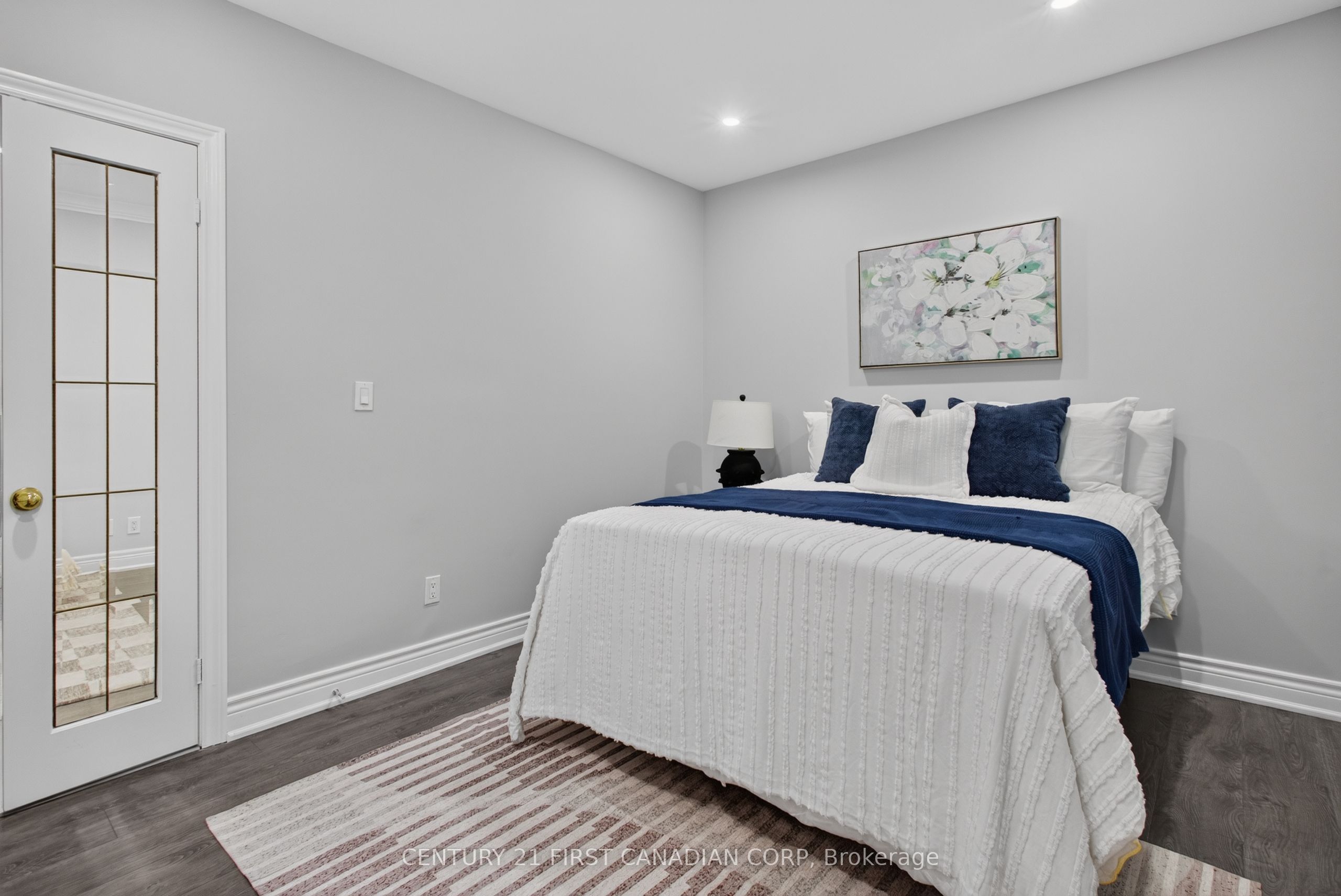 384 Wharncliffe Road S Property Photo 21