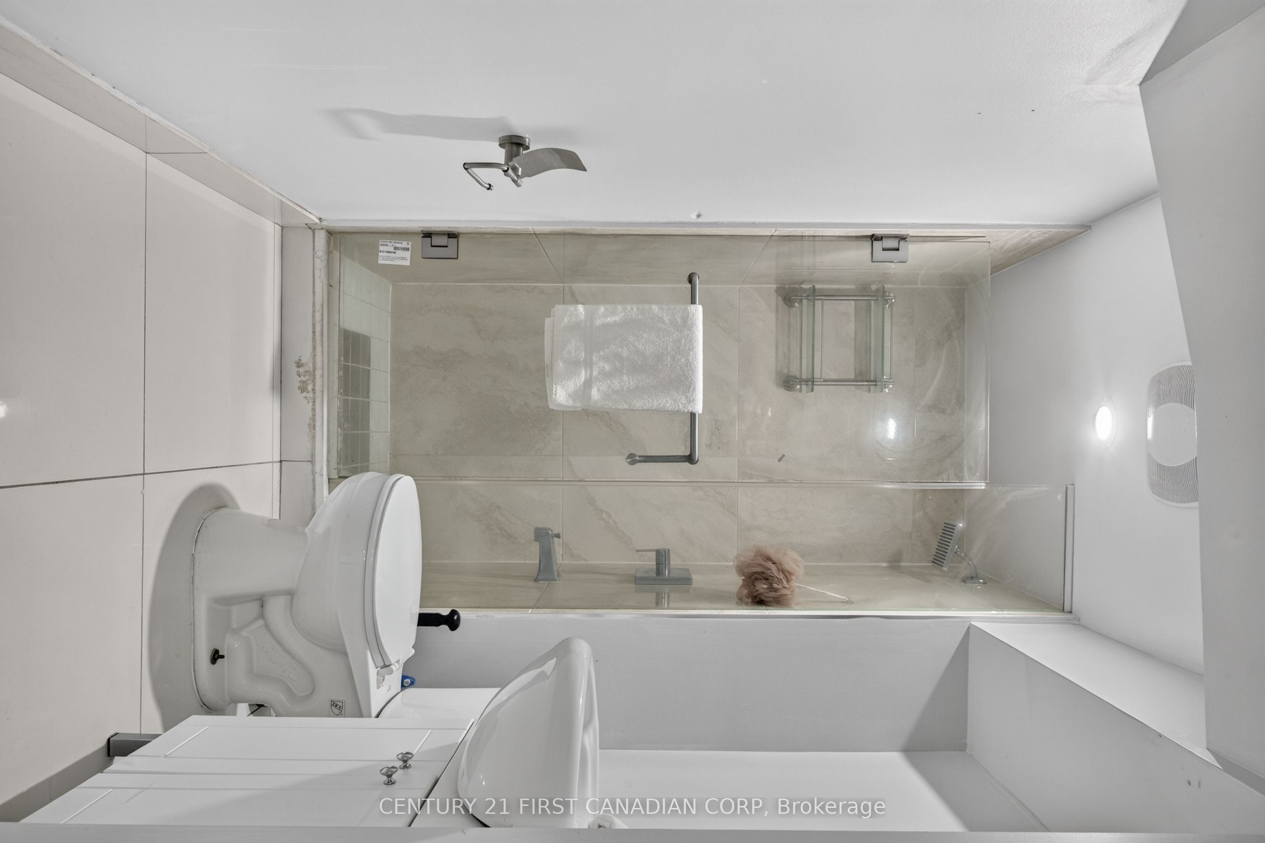 384 Wharncliffe Road S Property Photo 35
