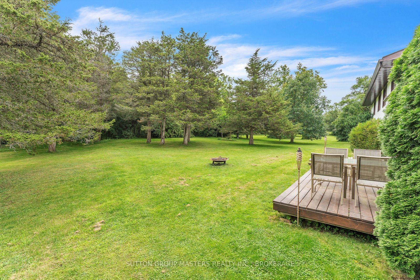 2 Stonehead Circle Property Photo 10