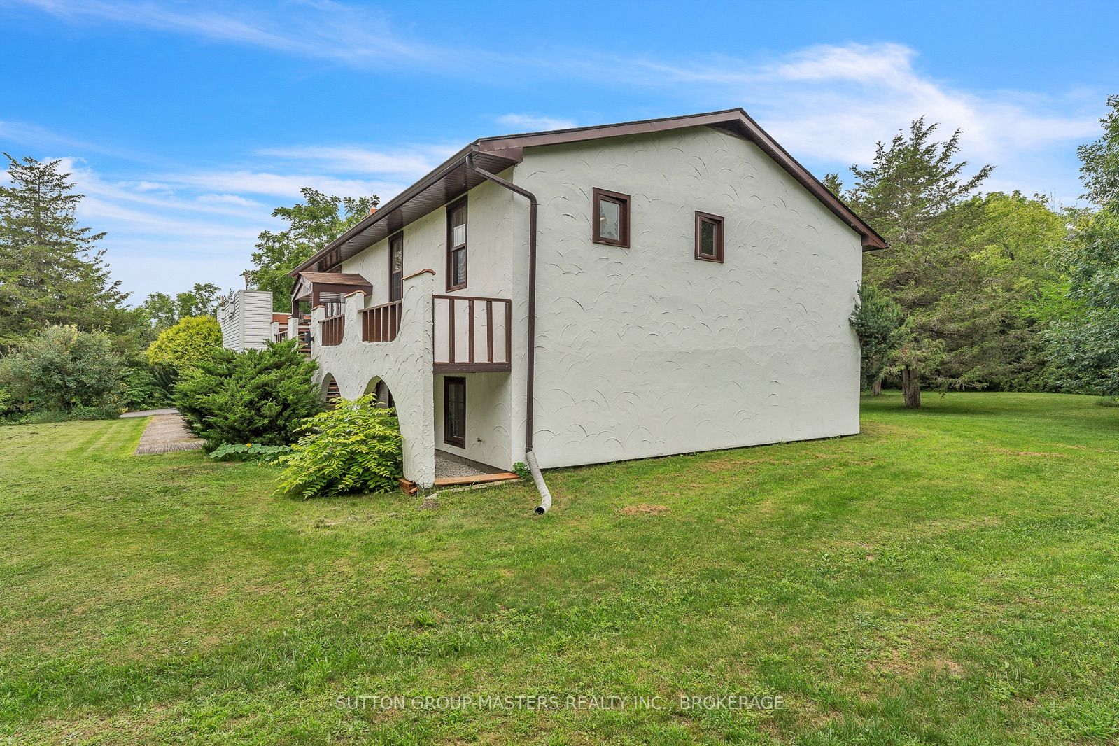 2 Stonehead Circle Property Photo 39