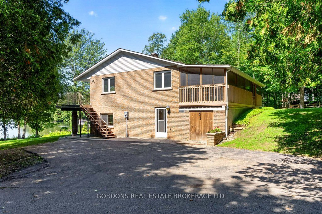 2950 R29 Property Photo 2