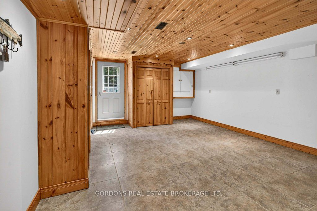 2950 R29 Property Photo 19