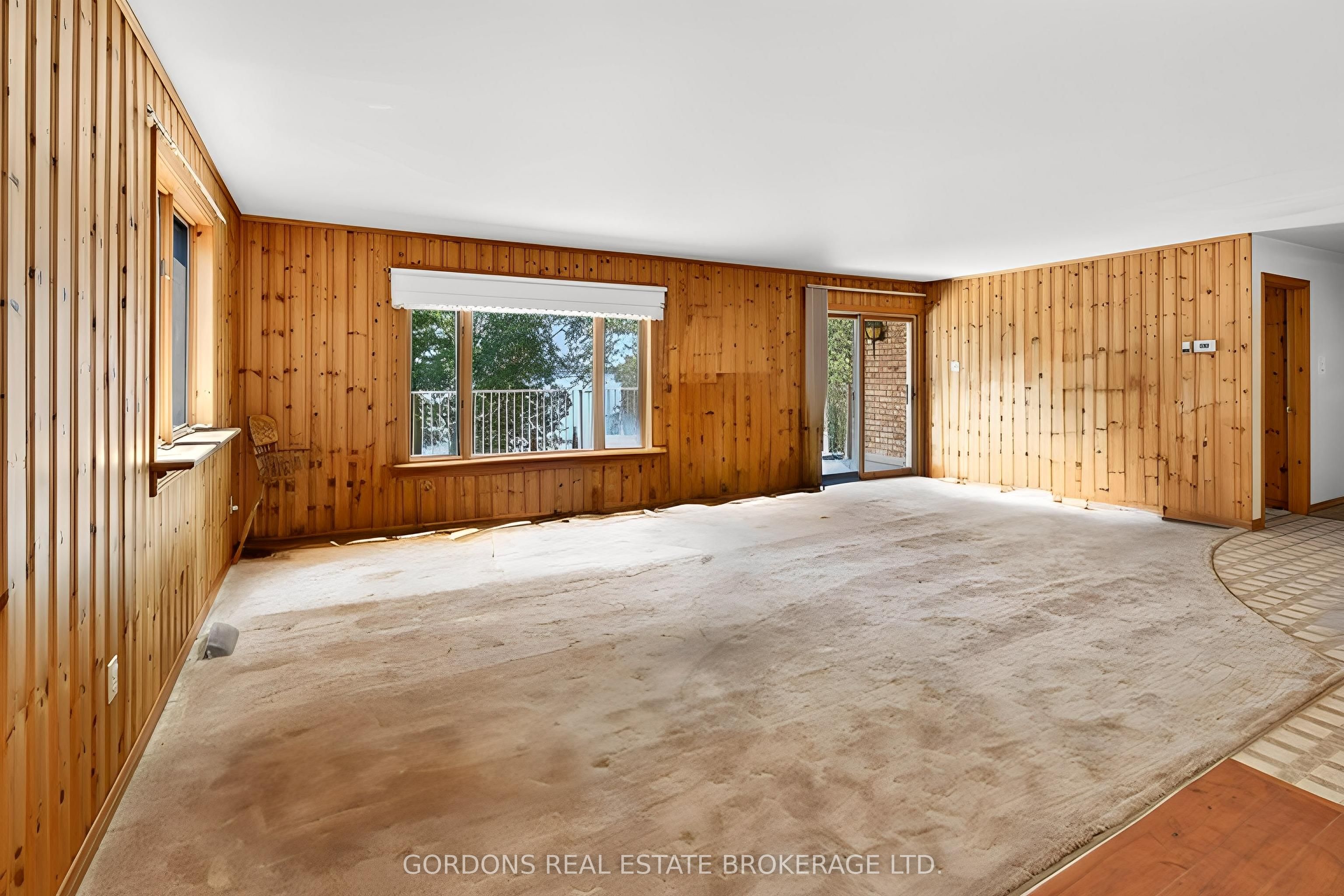 2950 R29 Property Photo 35