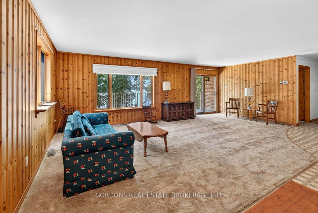 2950 R29 Property Photo 36