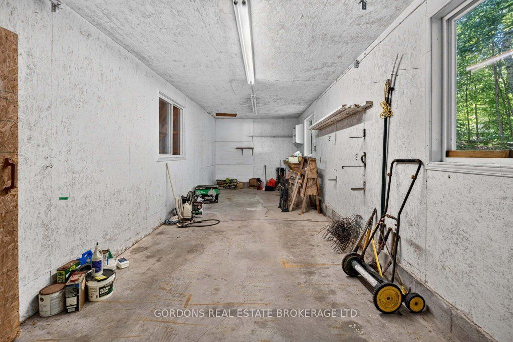 2950 R29 Property Photo 46