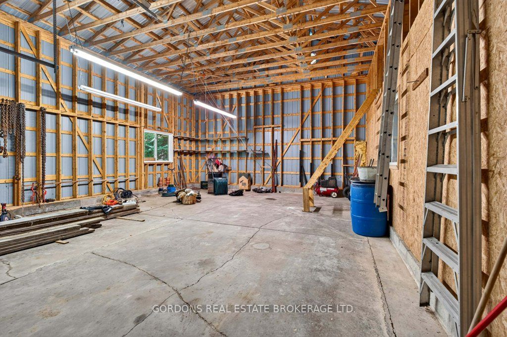 2950 R29 Property Photo 47
