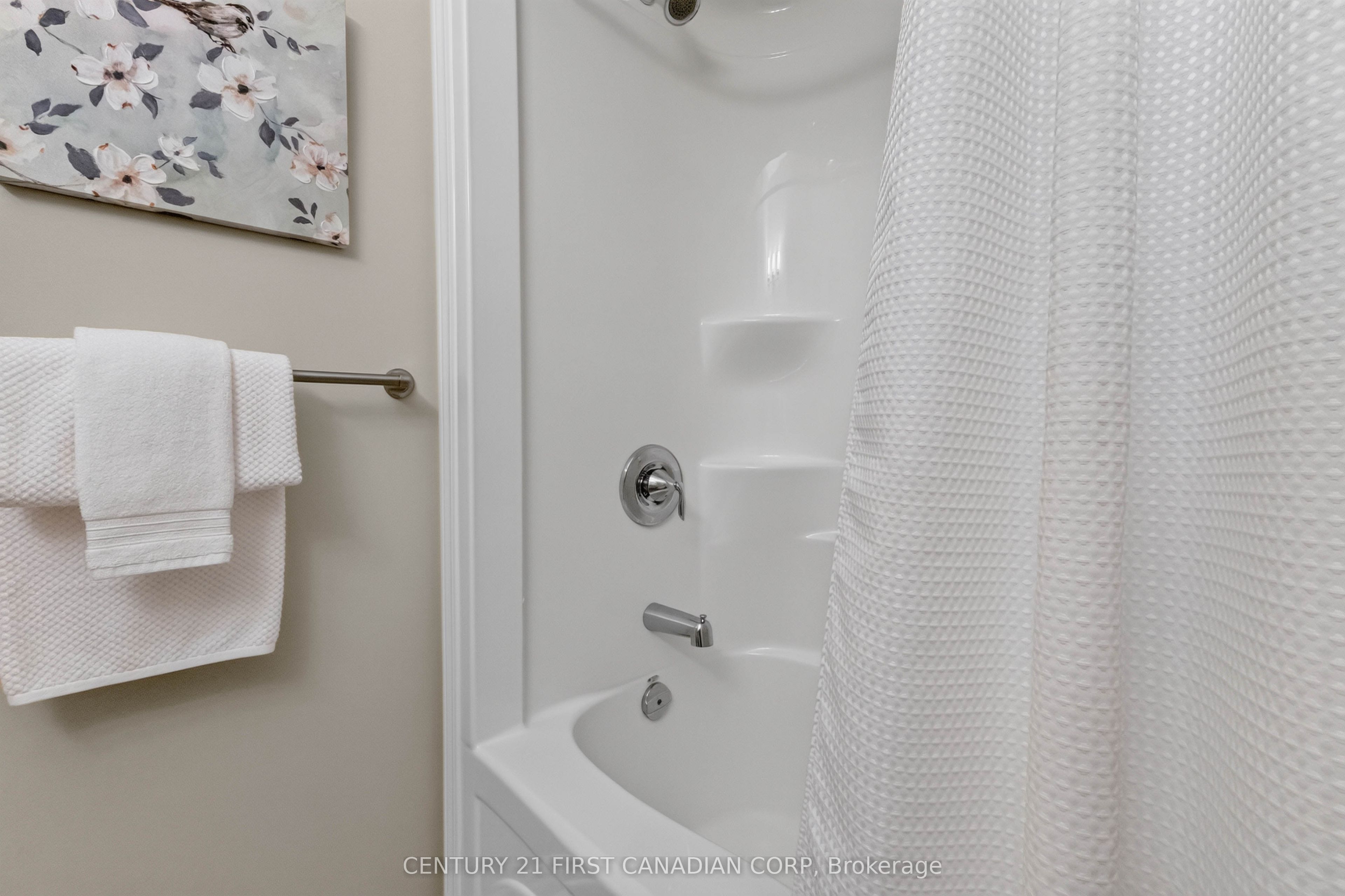 3183 Pincombe Drive Property Photo 19