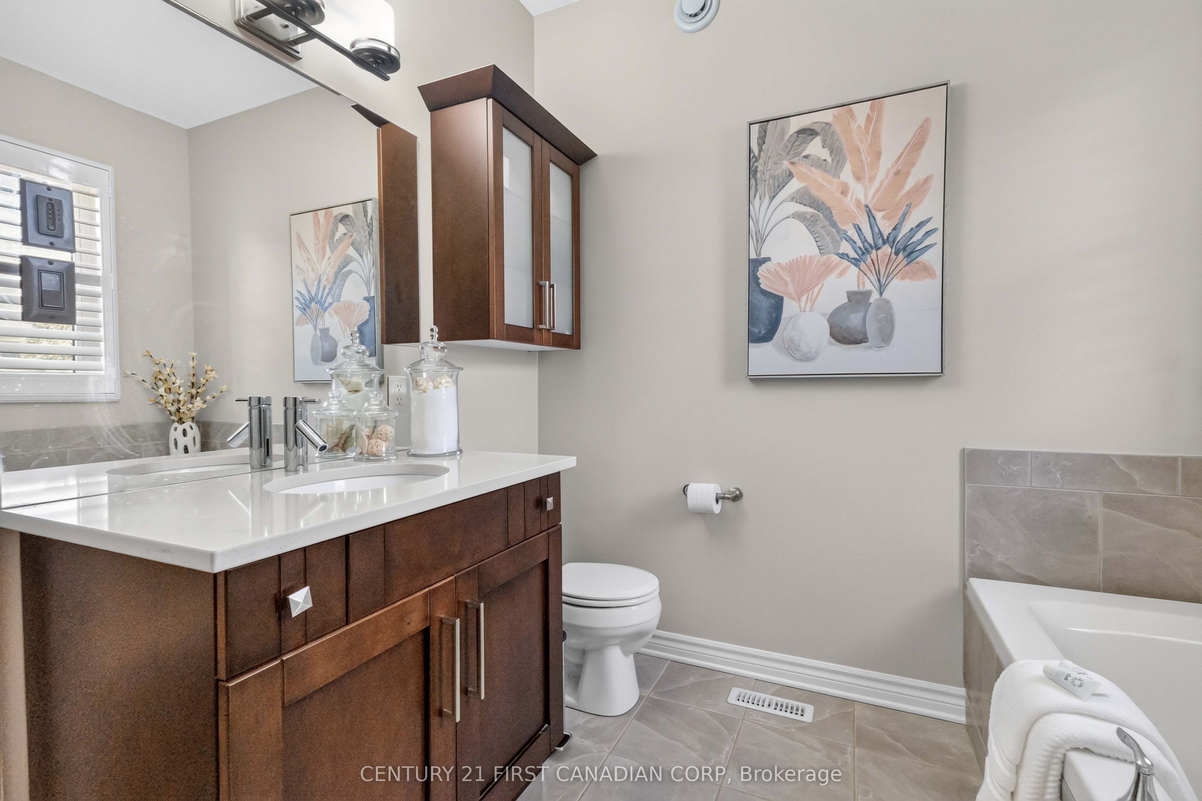 3183 Pincombe Drive Property Photo 24