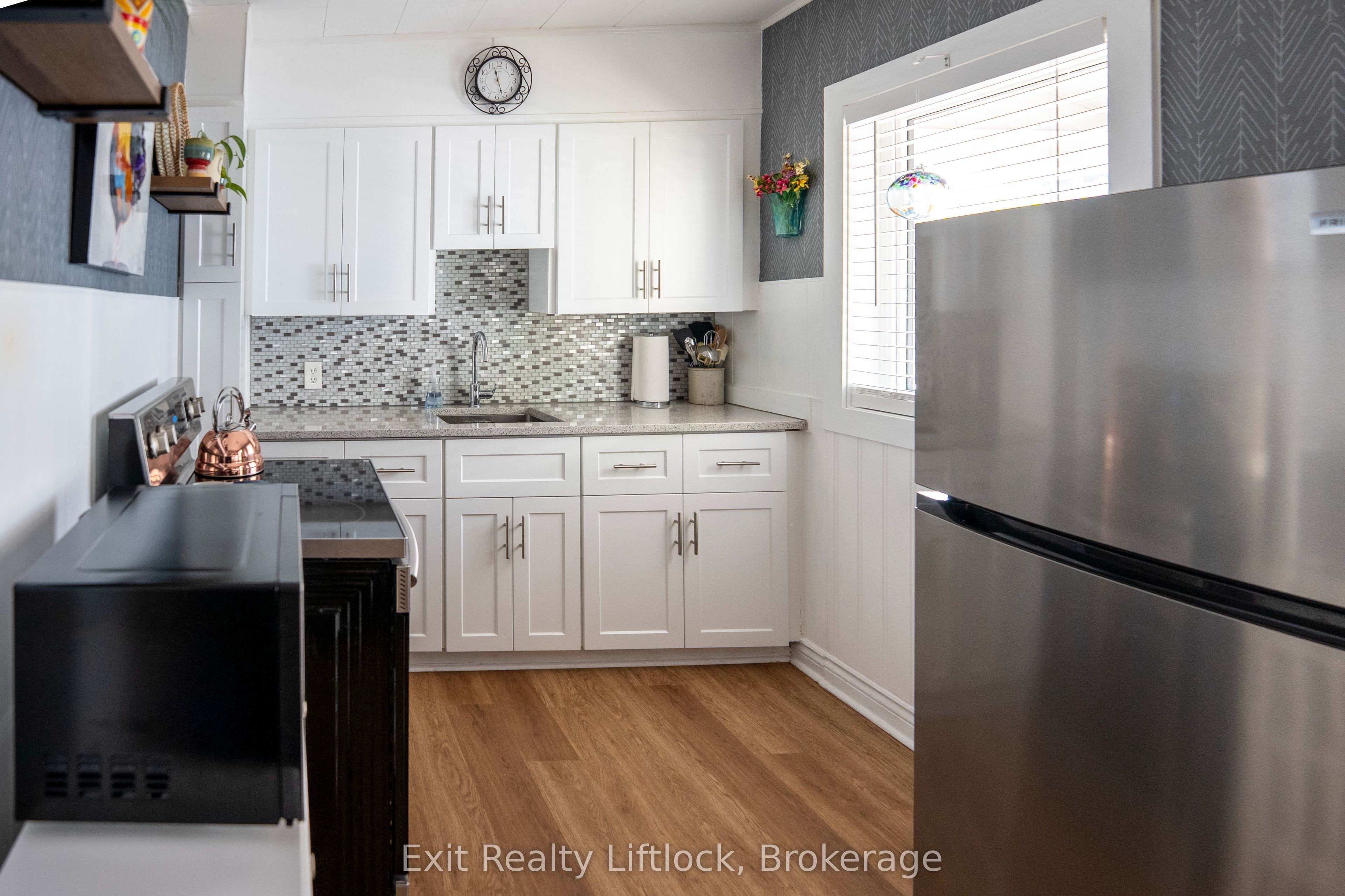 521 Mckellar Street Property Photo 4