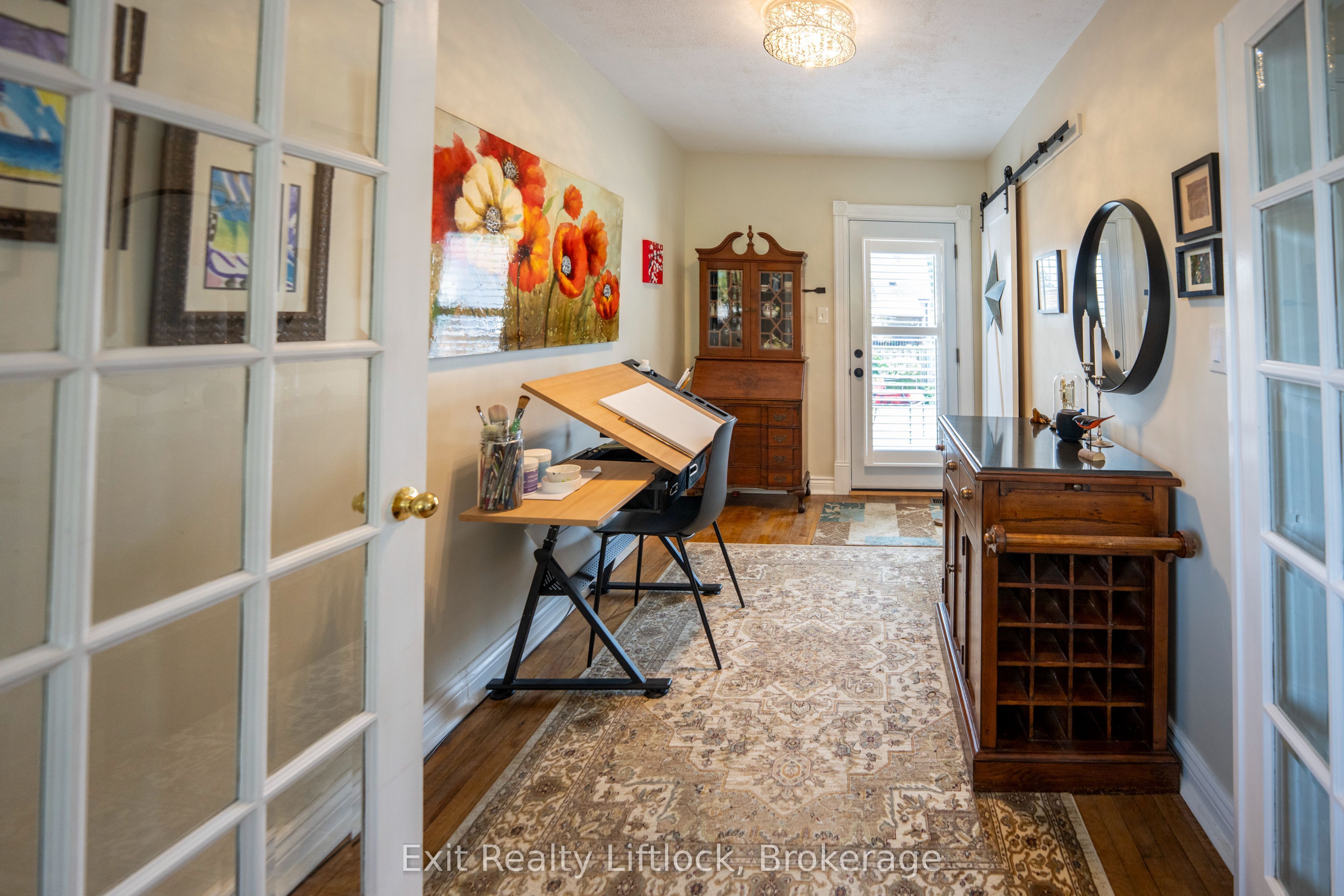 521 Mckellar Street Property Photo 8