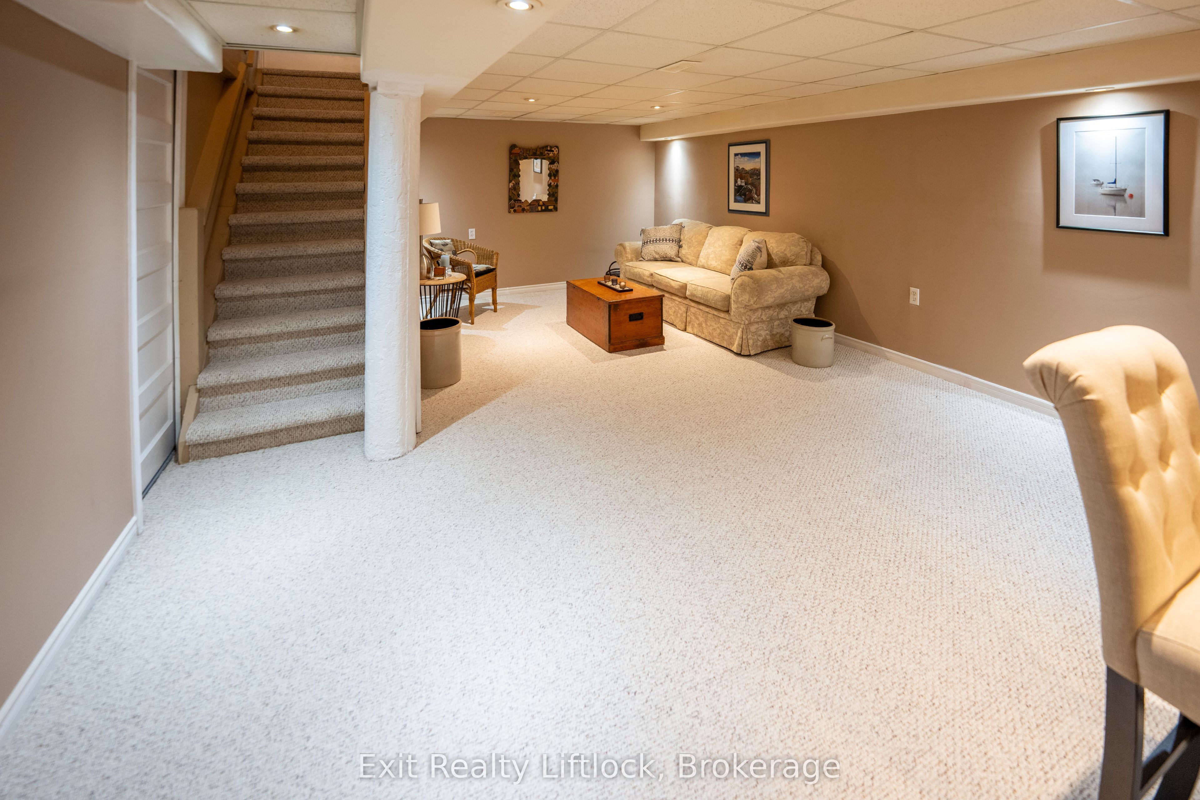 521 Mckellar Street Property Photo 15