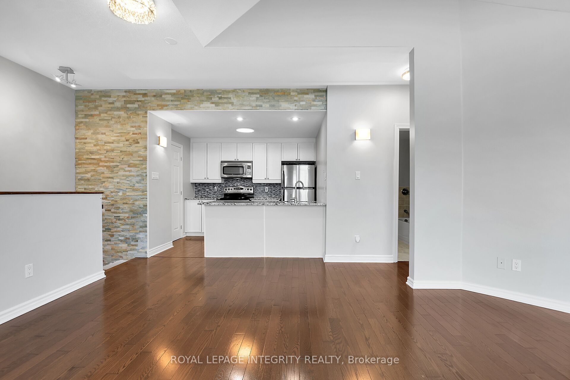 221 Crestway Drive J Property Photo 14