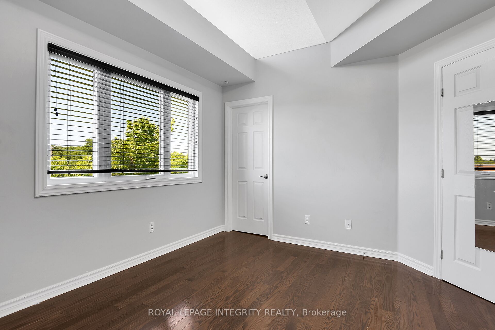 221 Crestway Drive J Property Photo 21