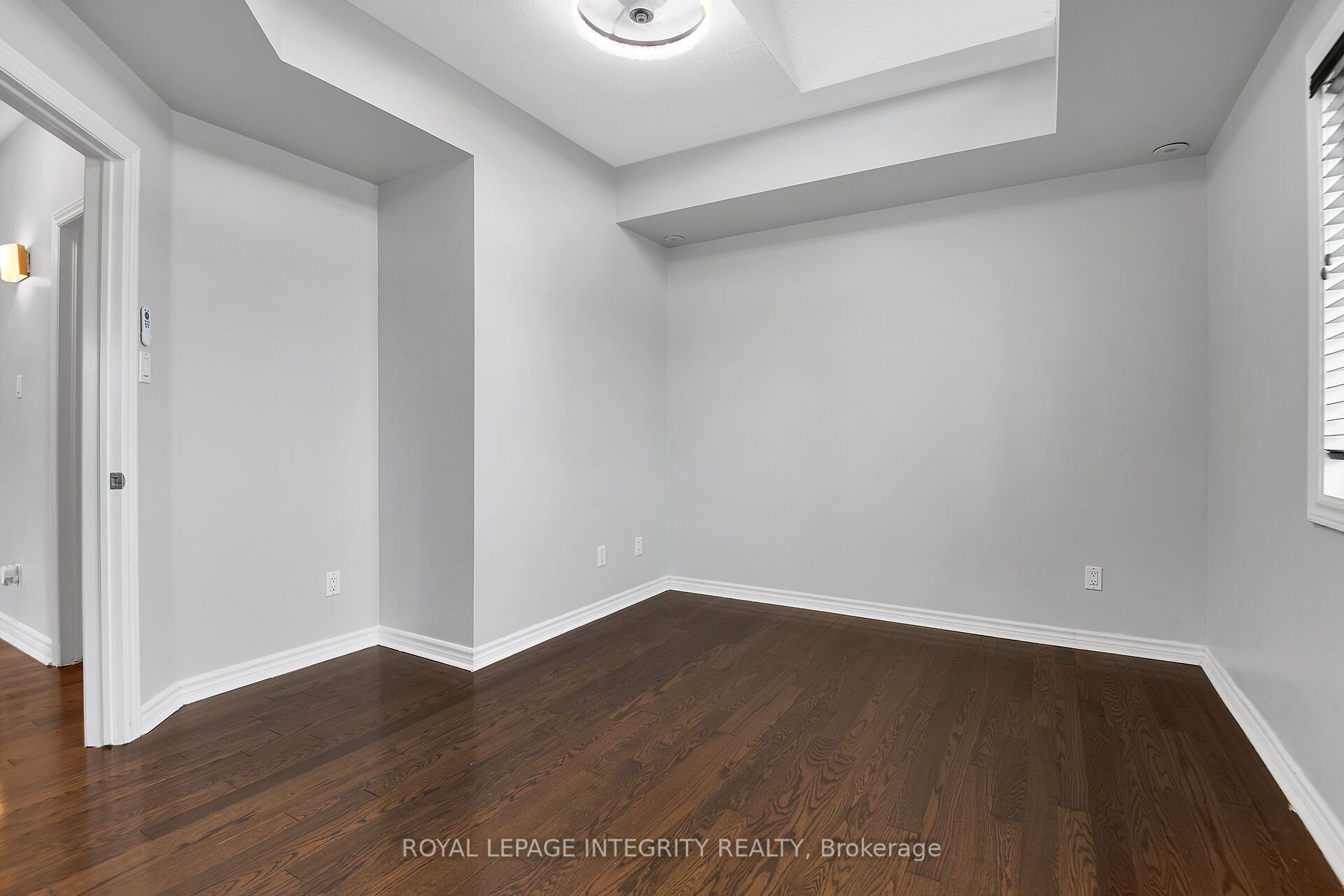 221 Crestway Drive J Property Photo 28