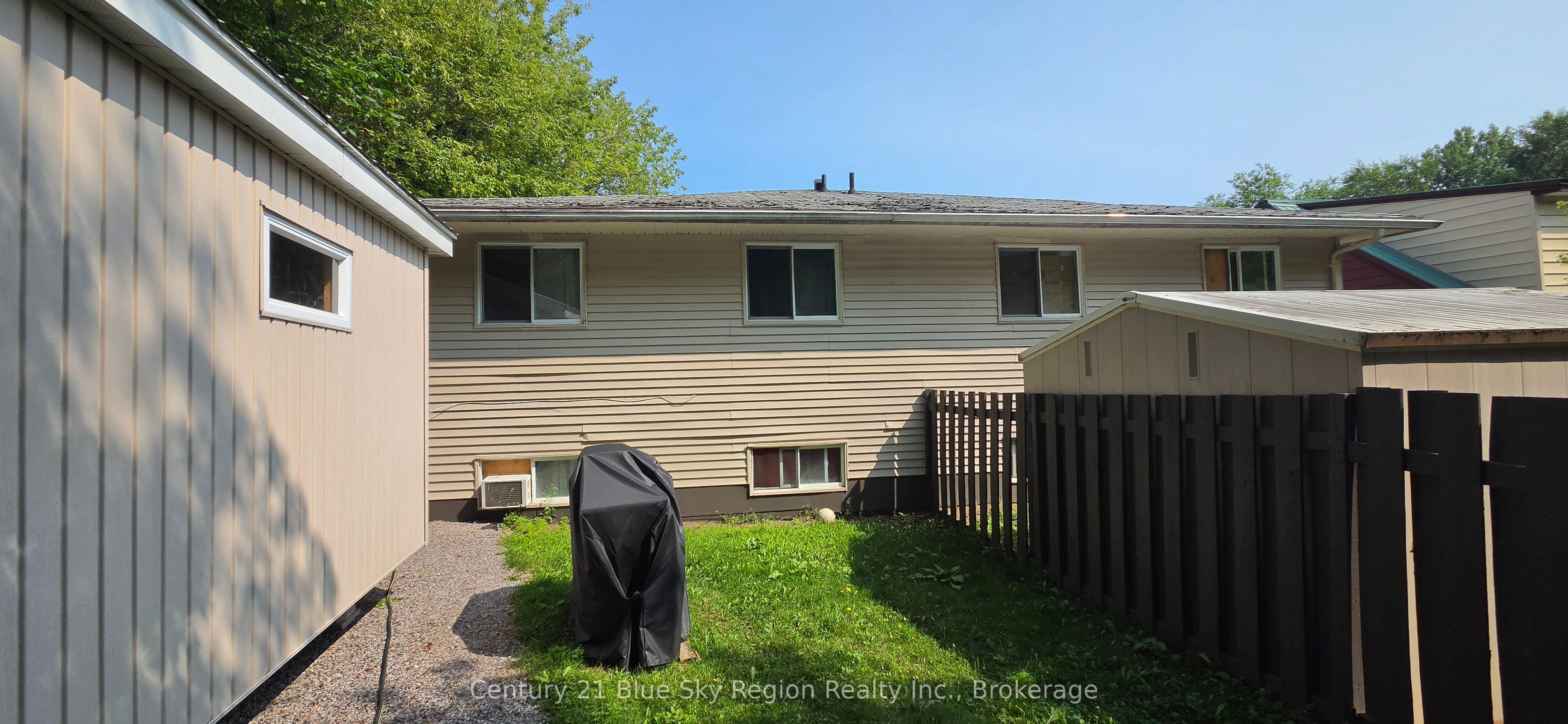 429 Dudley Avenue Property Photo 5