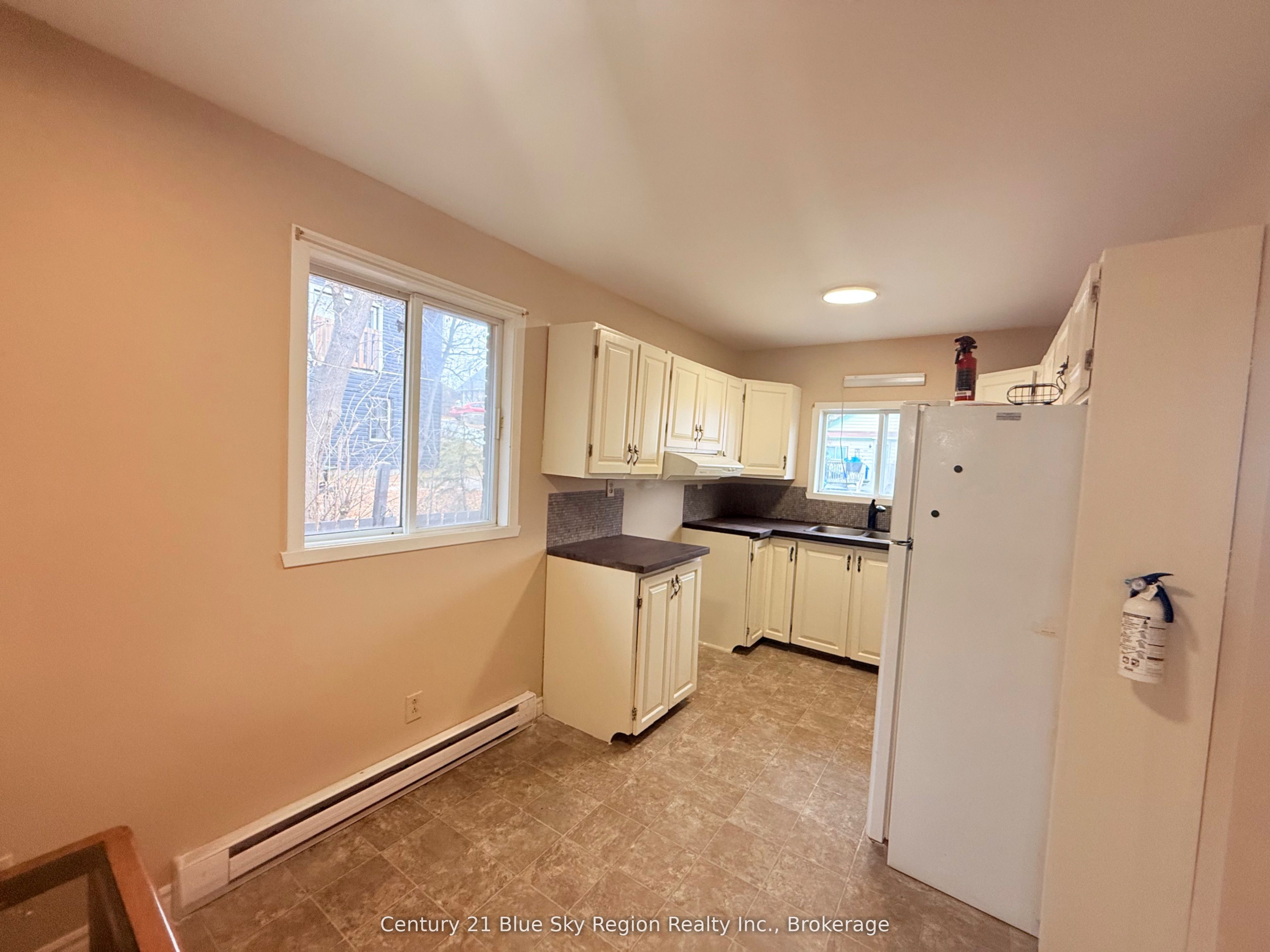 429 Dudley Avenue Property Photo 9