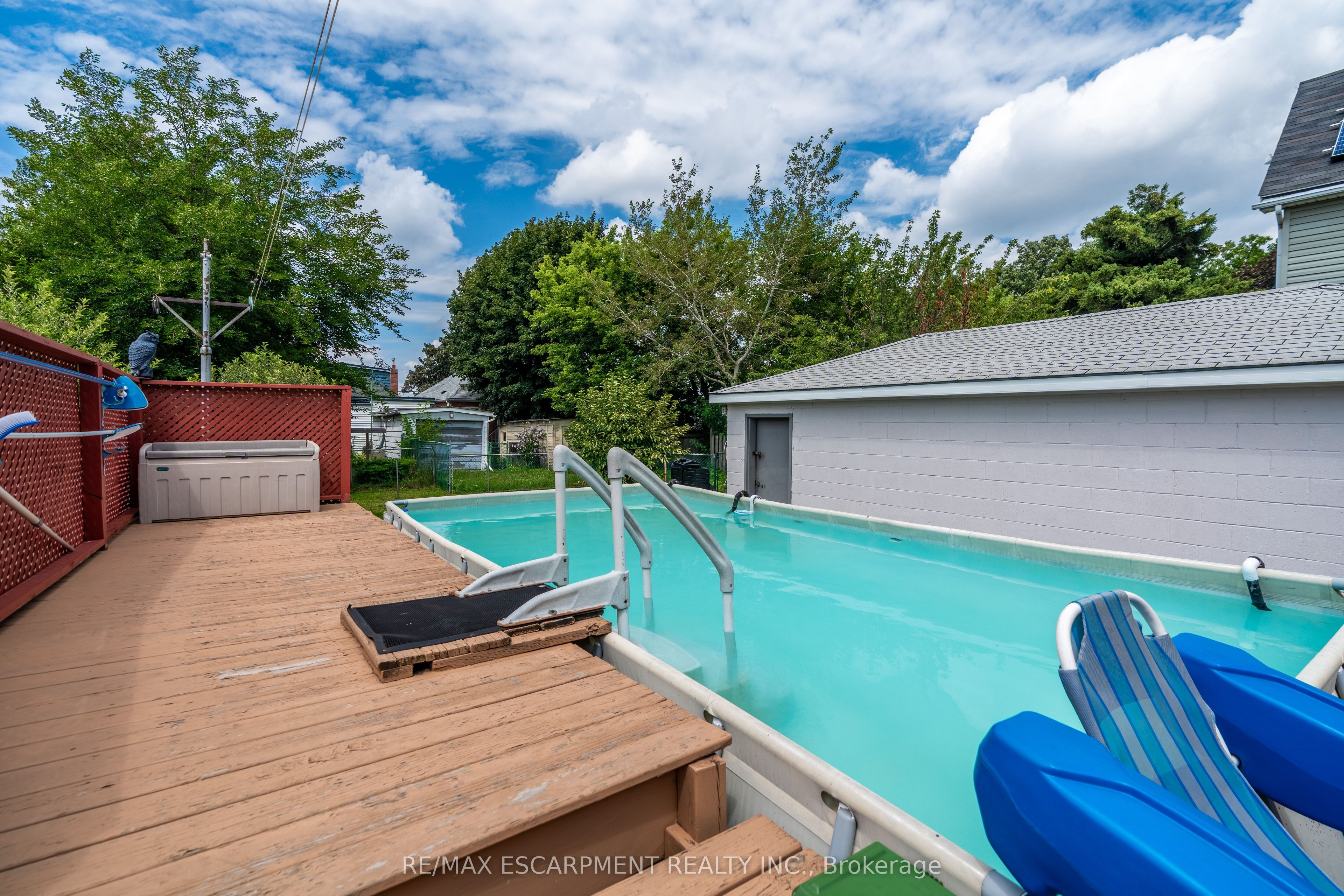 374 Upper Wentworth Street W Property Photo 45