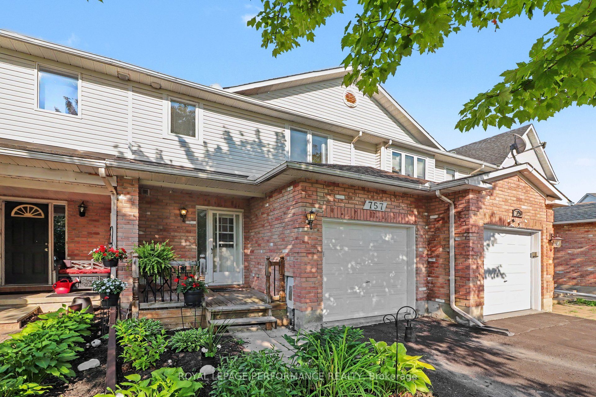 757 Nesting Way Property Photo 1