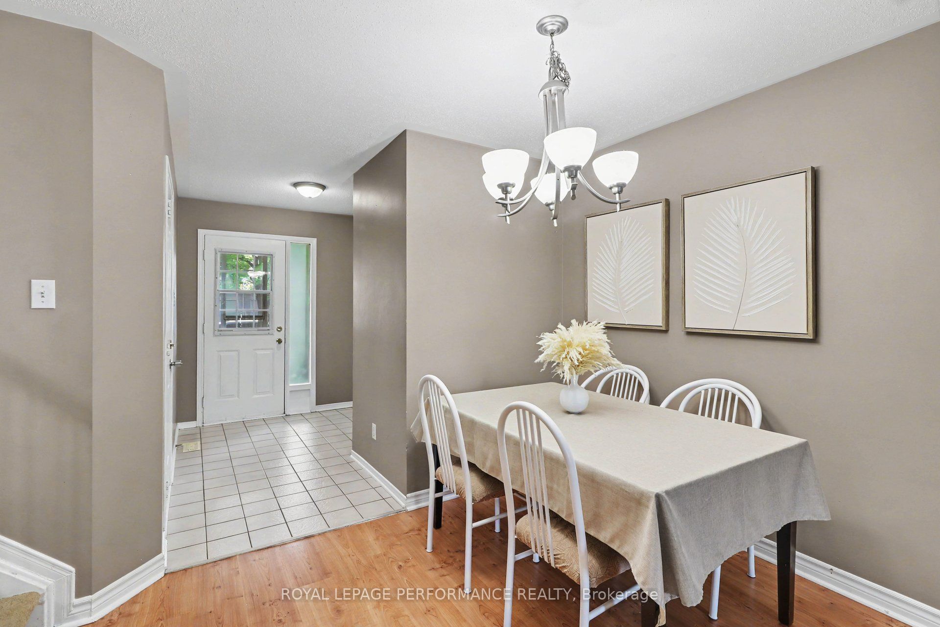757 Nesting Way Property Photo 7